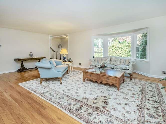 5 Edgewood Avenue – For Sale photo 4