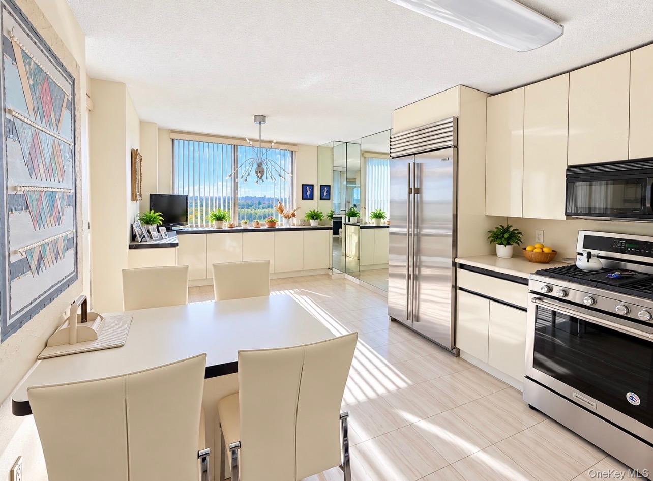 1 Bay Club Drive, Unit 11R photo 10