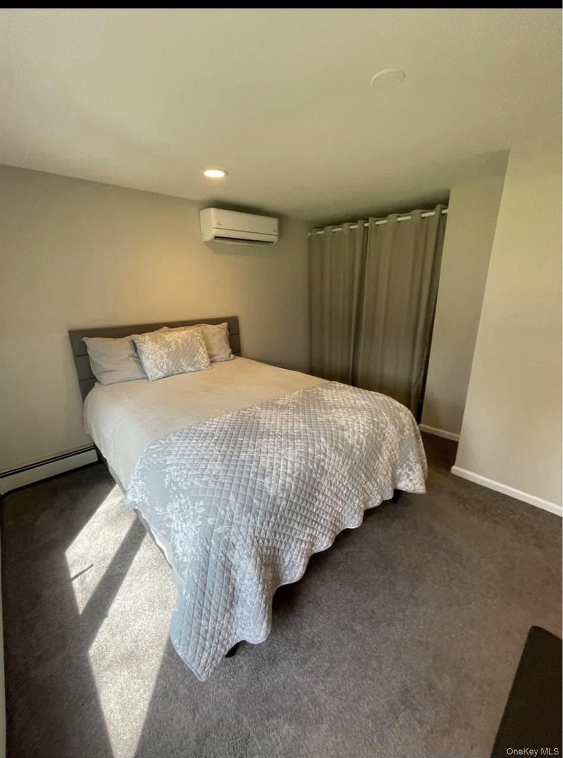 8 Martha Lane – For Rent photo 6