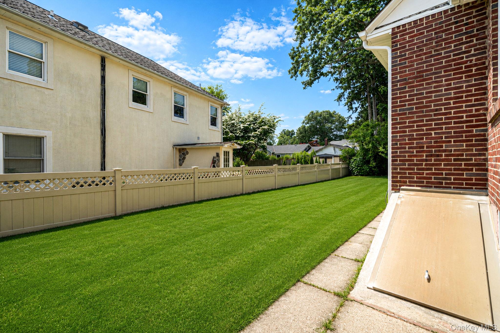 44 Elizabeth Avenue – For Sale photo 5