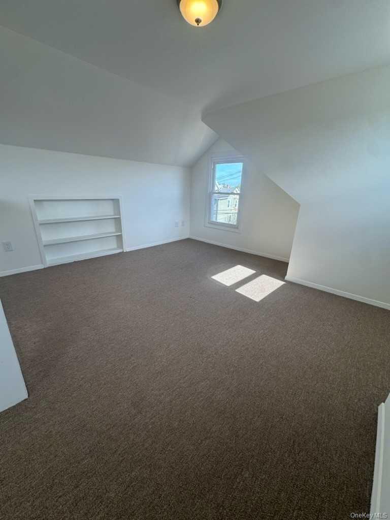 10 Colt Avenue – For Rent photo 15