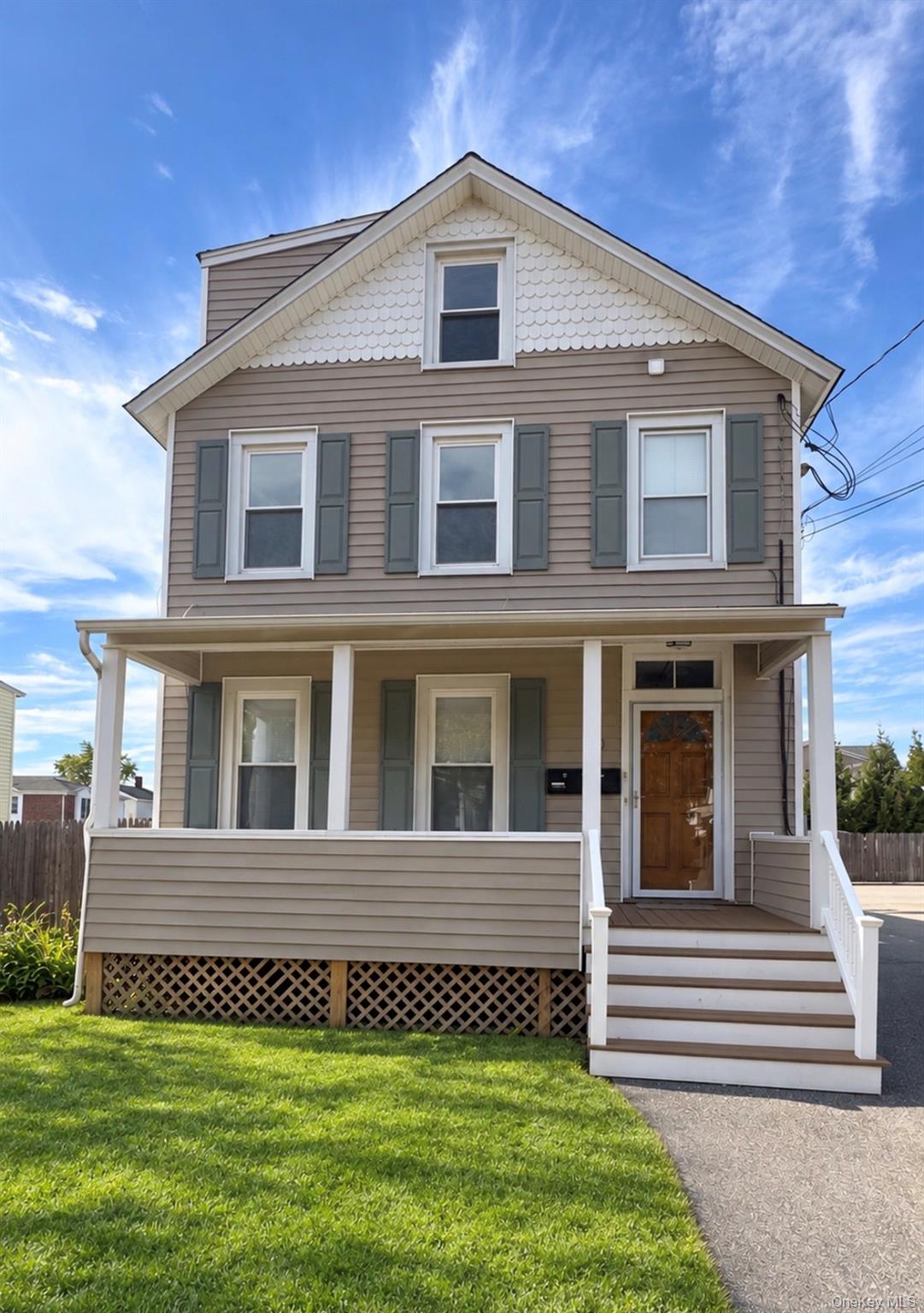 10 Colt Avenue – For Rent