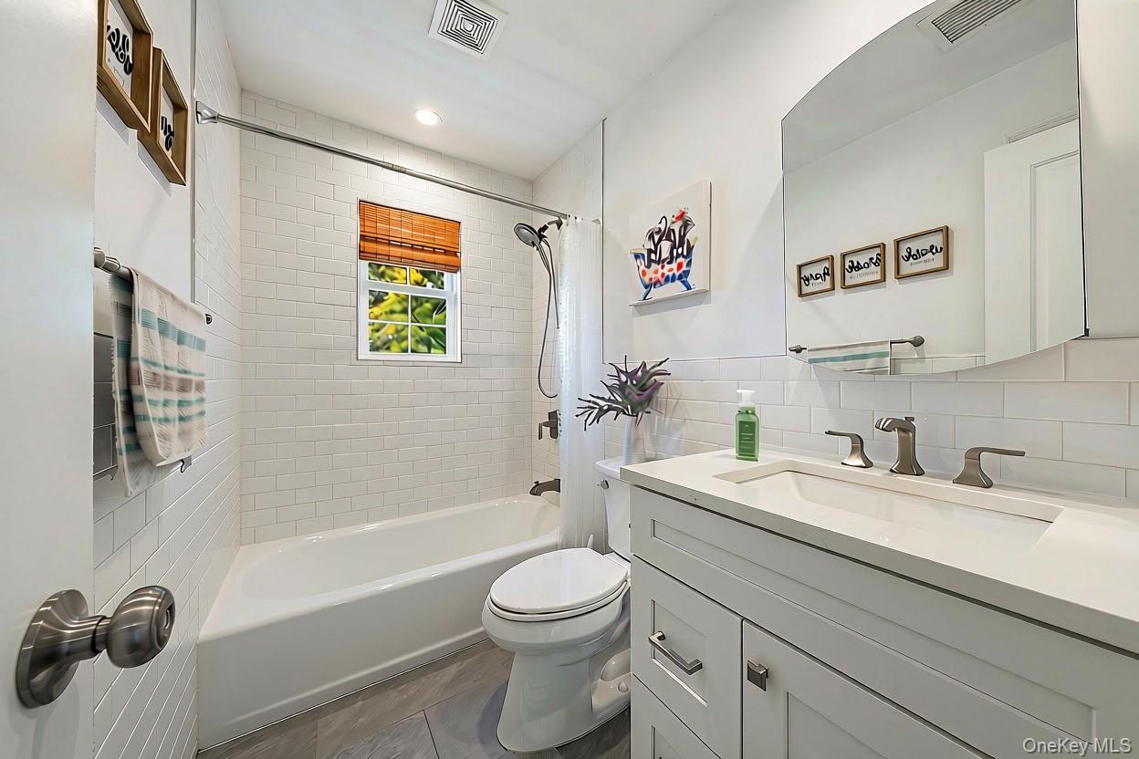82 Centre Avenue – For Sale photo 17