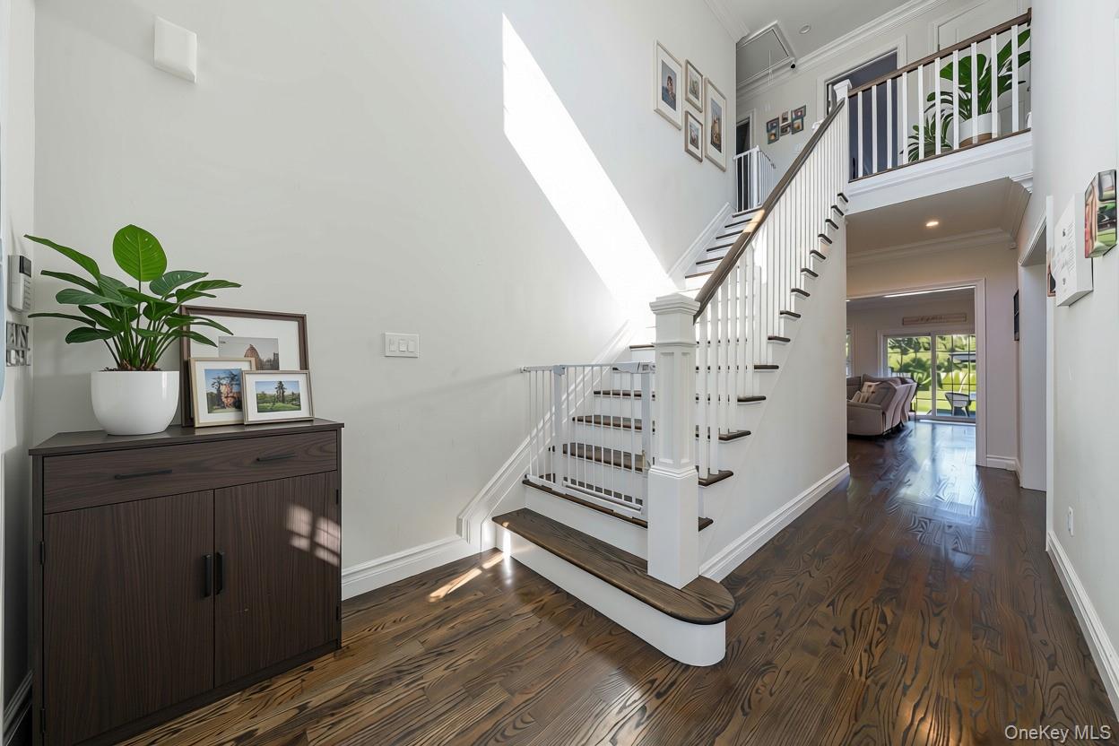 82 Centre Avenue – For Sale photo 2
