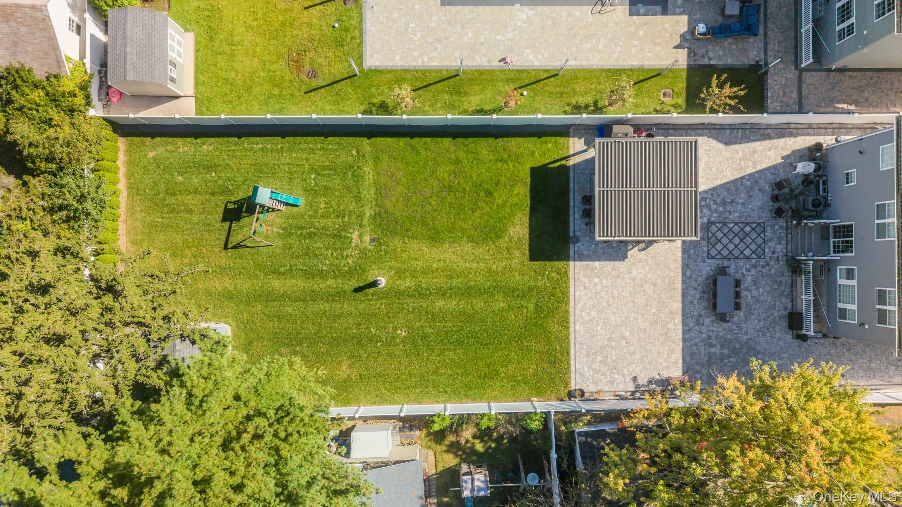82 Centre Avenue – For Sale photo 39