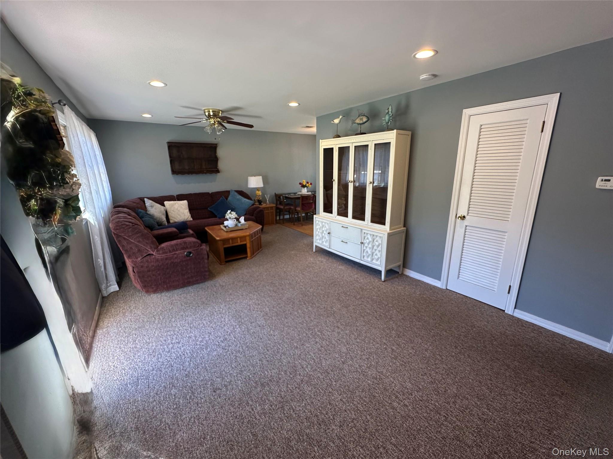 1009 Joselson Avenue – For Sale photo 4