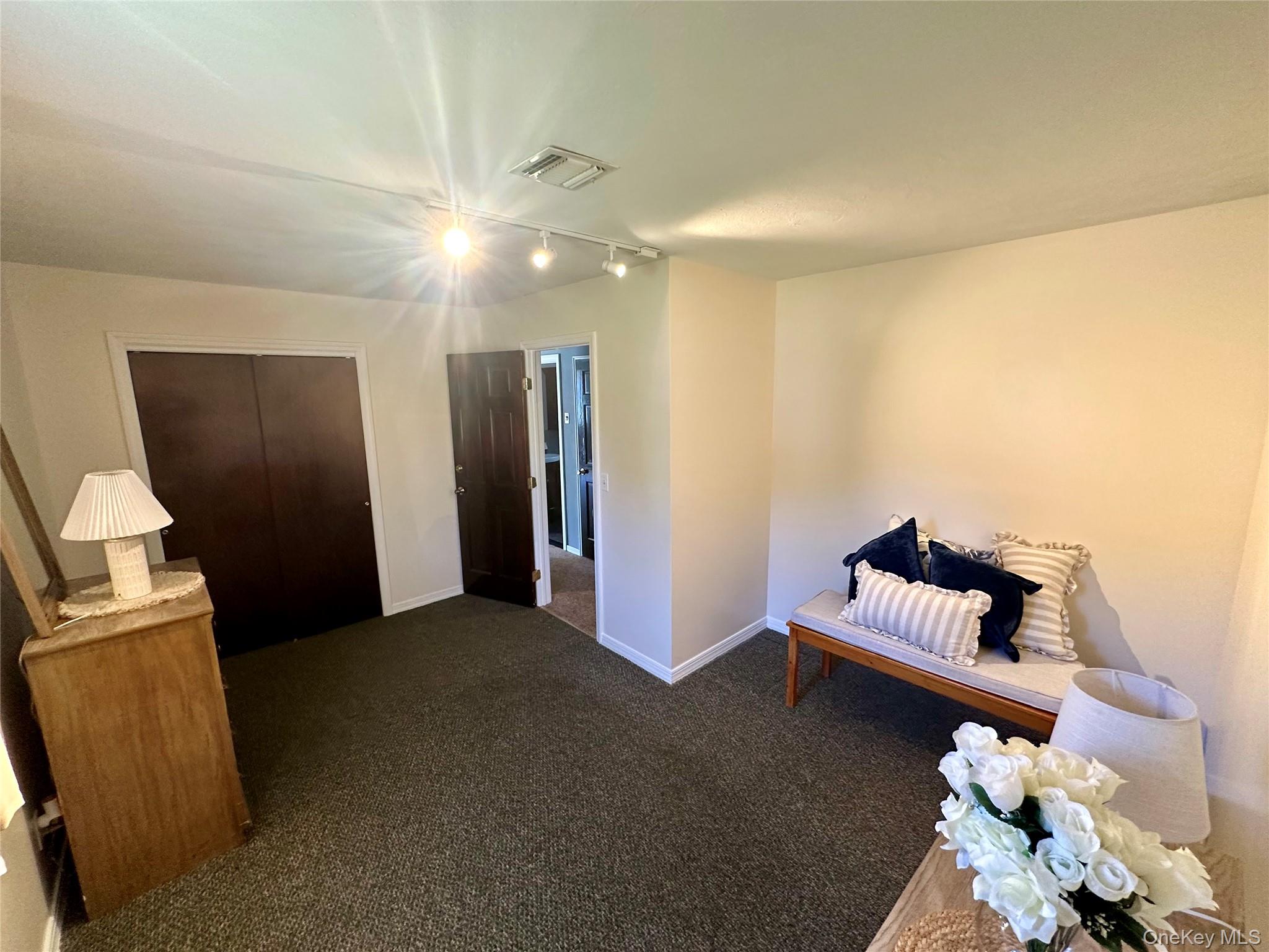 1009 Joselson Avenue – For Sale photo 10
