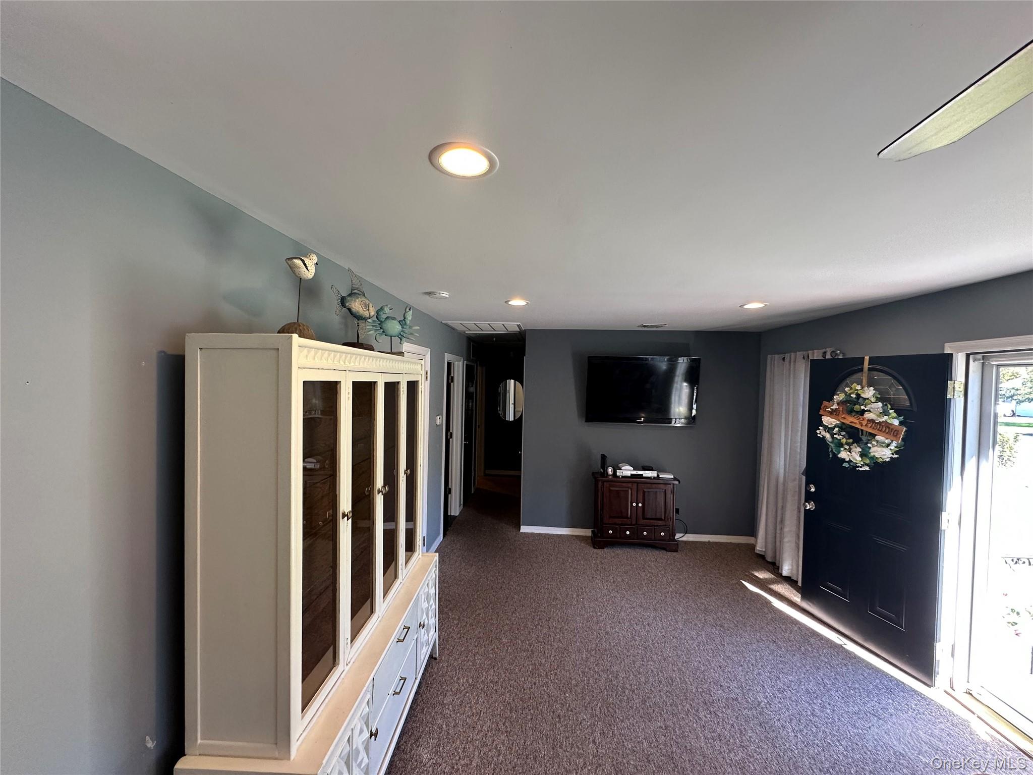 1009 Joselson Avenue – For Sale photo 7