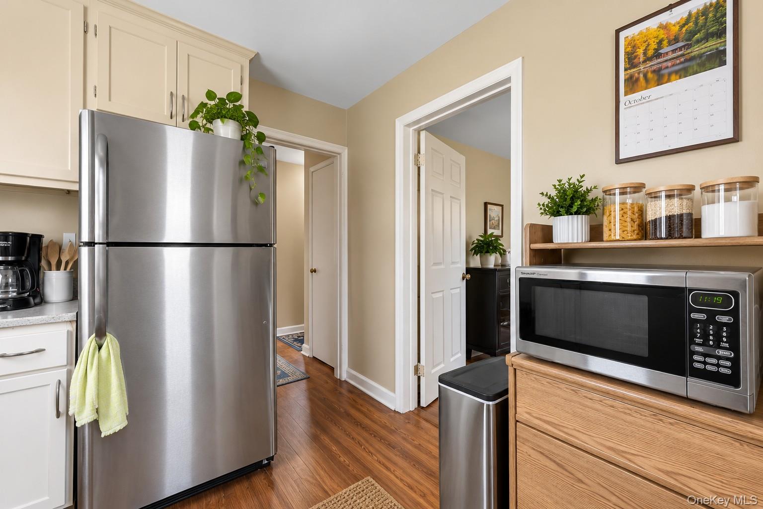 156 Lincoln Avenue, Unit 4L photo 7