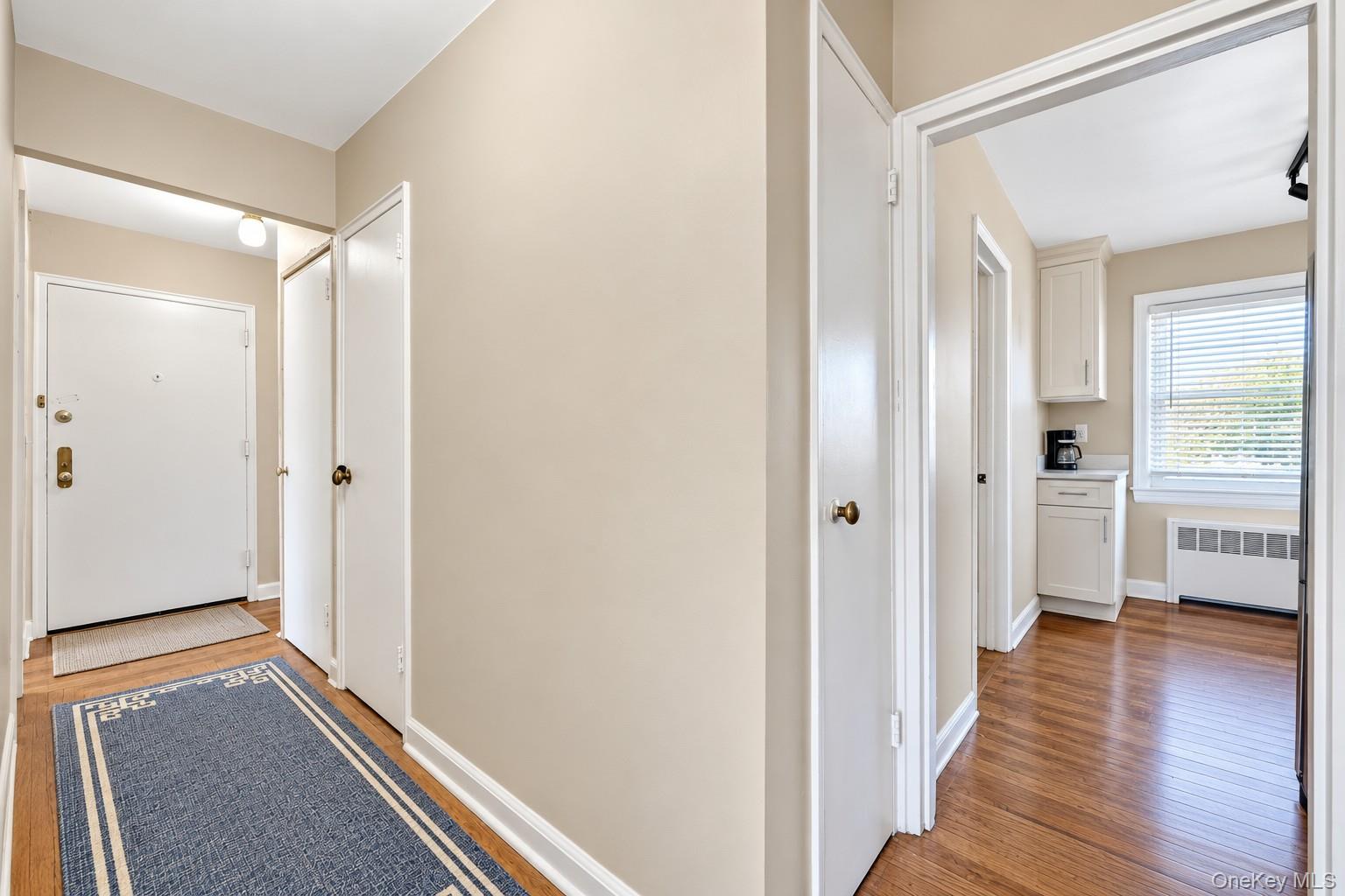 156 Lincoln Avenue, Unit 4L photo 6