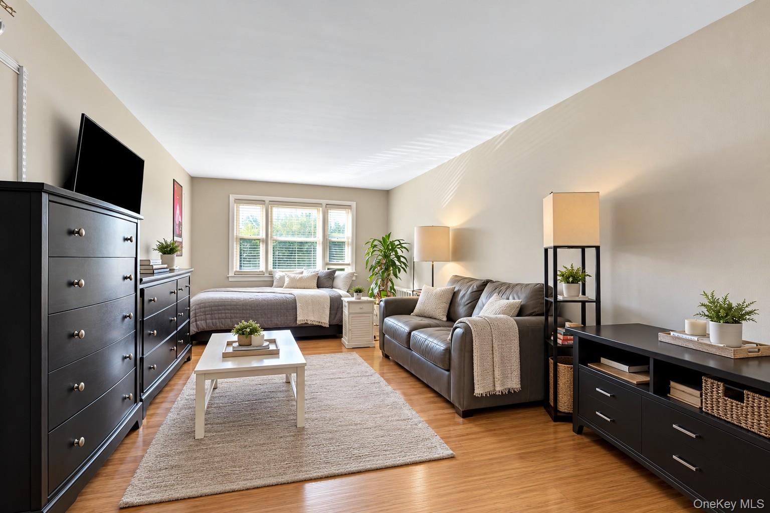 156 Lincoln Avenue, Unit 4L photo 10