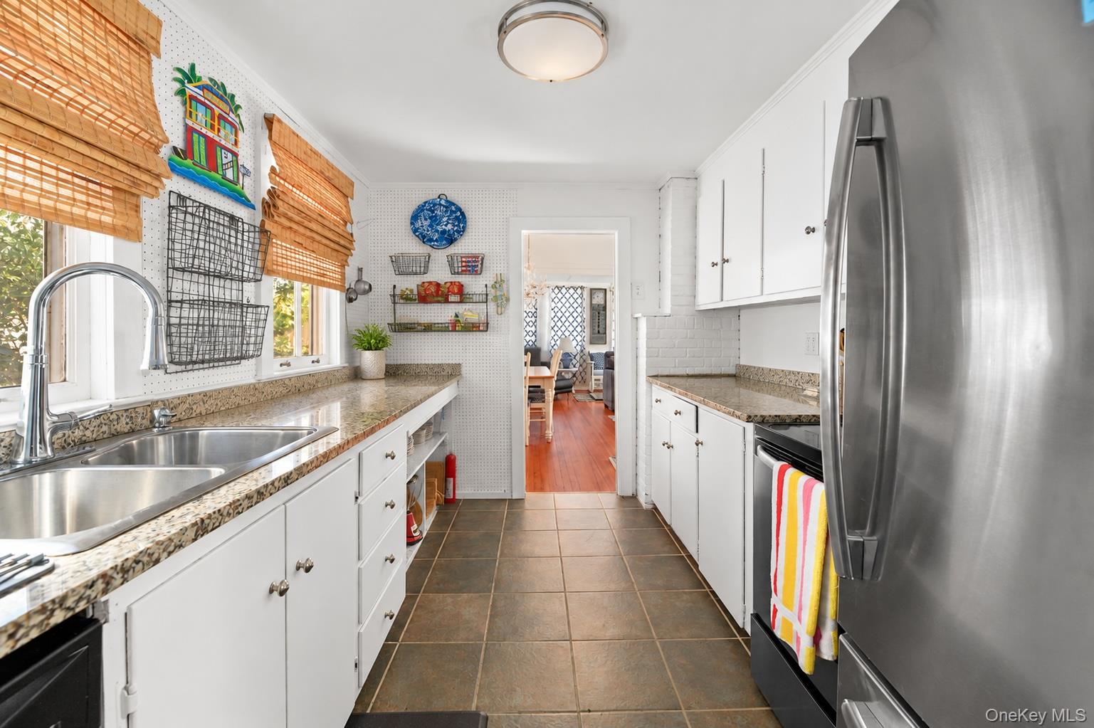 330 Dehnhoff Walk – For Sale photo 8