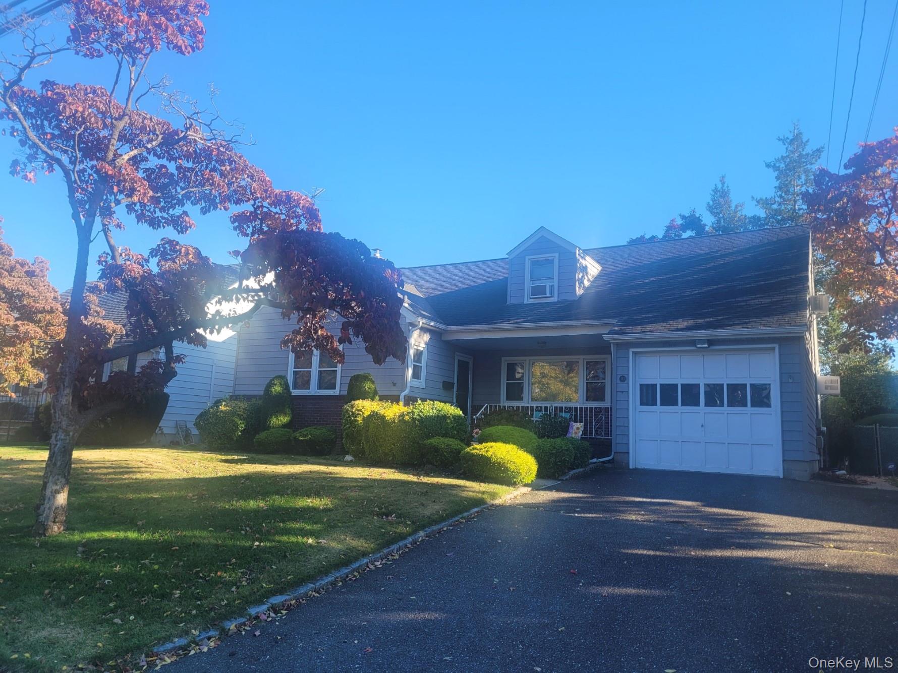113 Sampson Avenue – For Sale