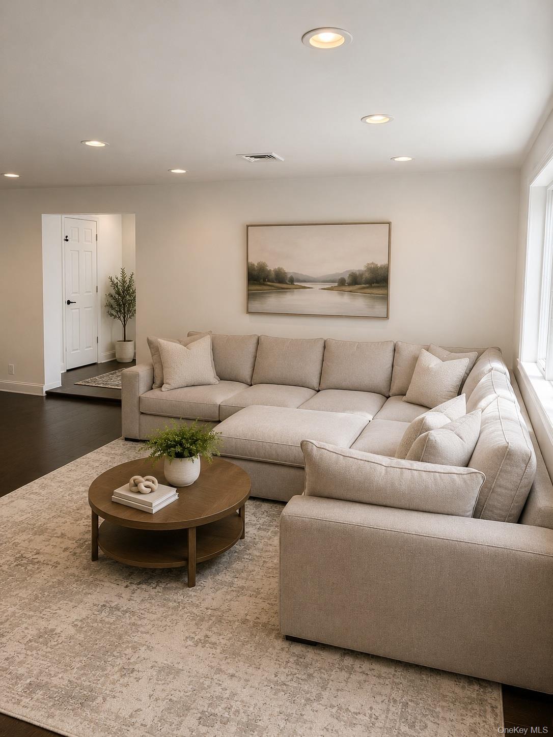 10 Bellingham Lane – For Rent