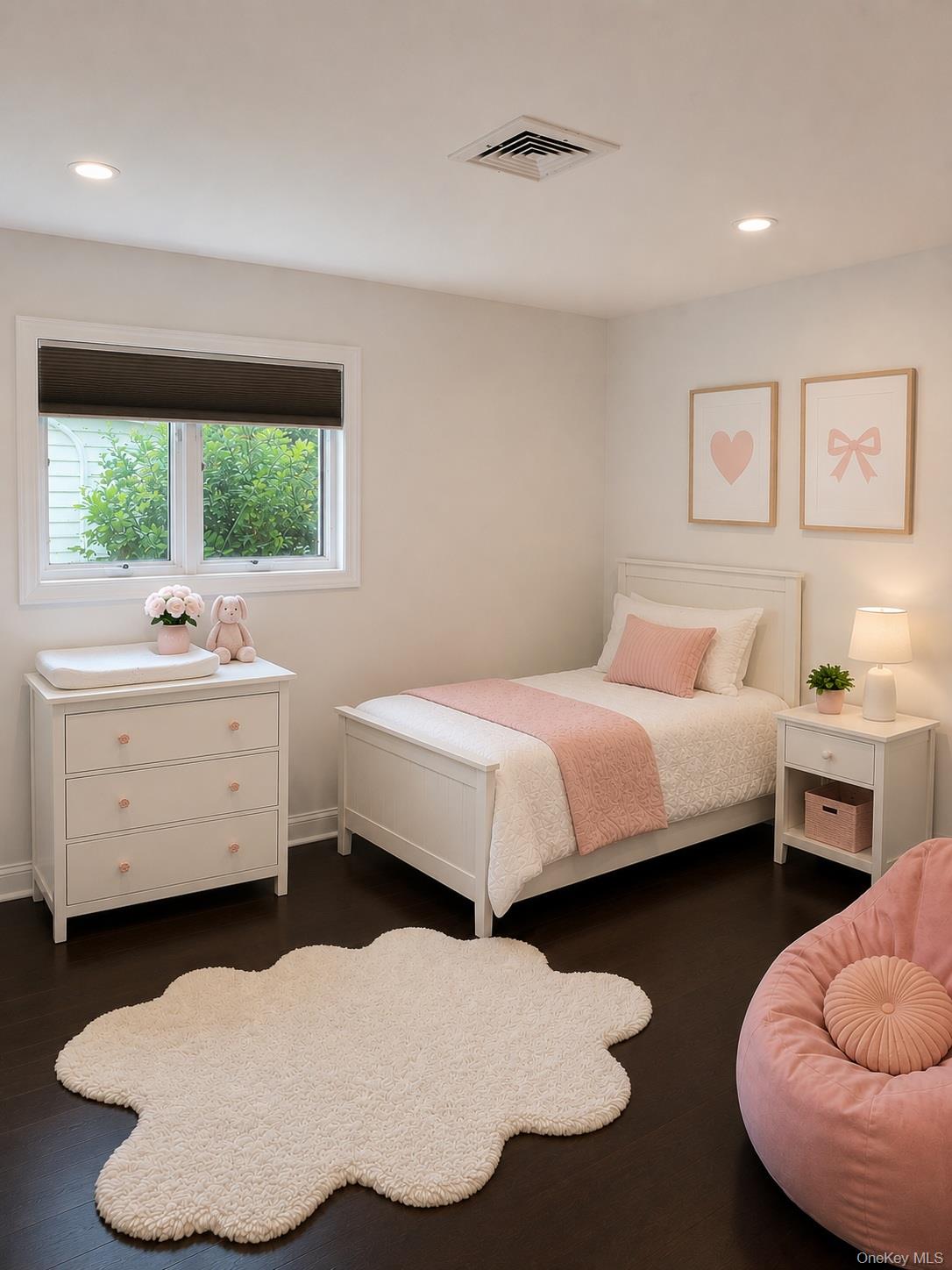 10 Bellingham Lane – For Rent photo 6