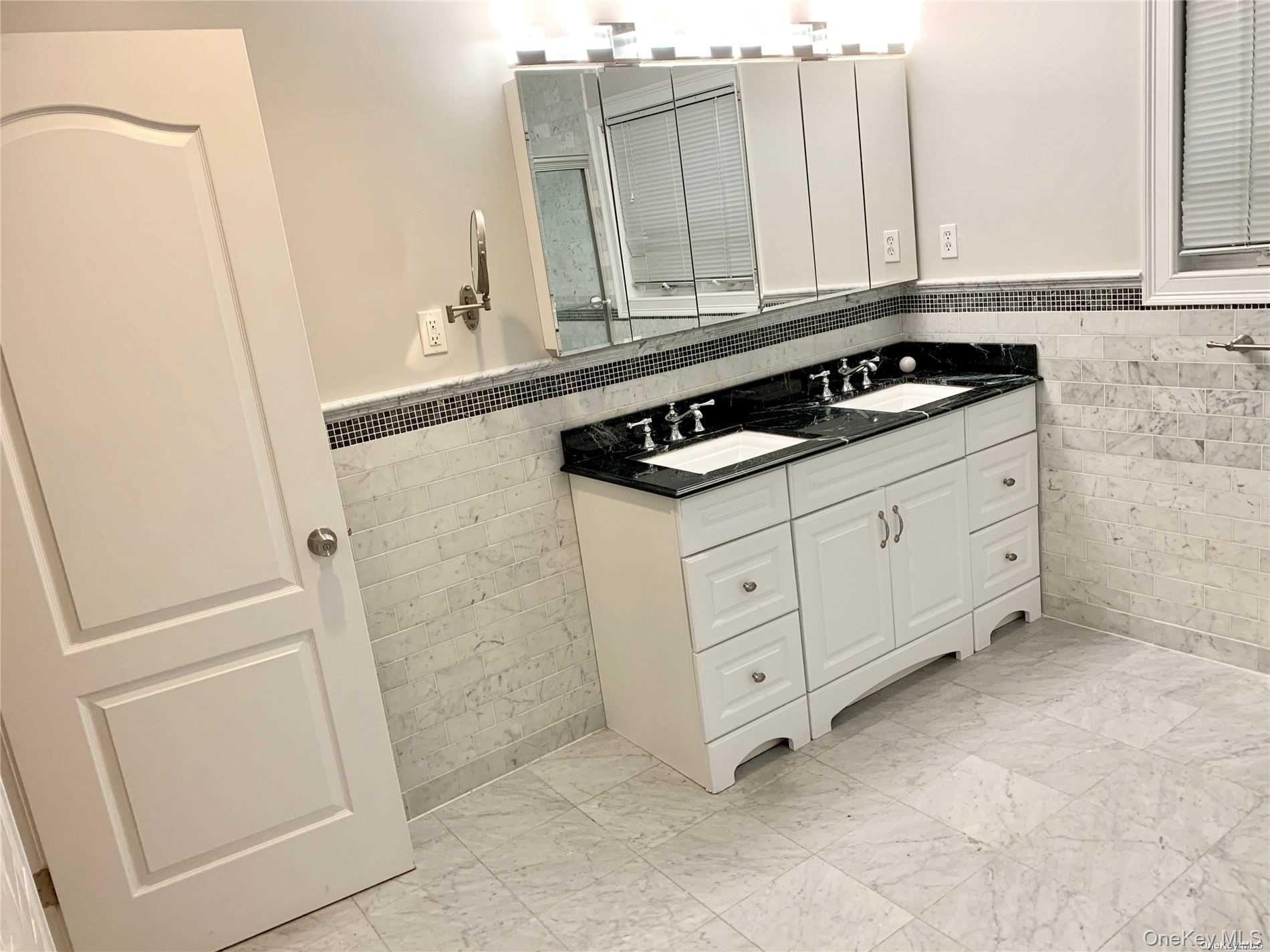 1 Owen Street, Unit B photo 22