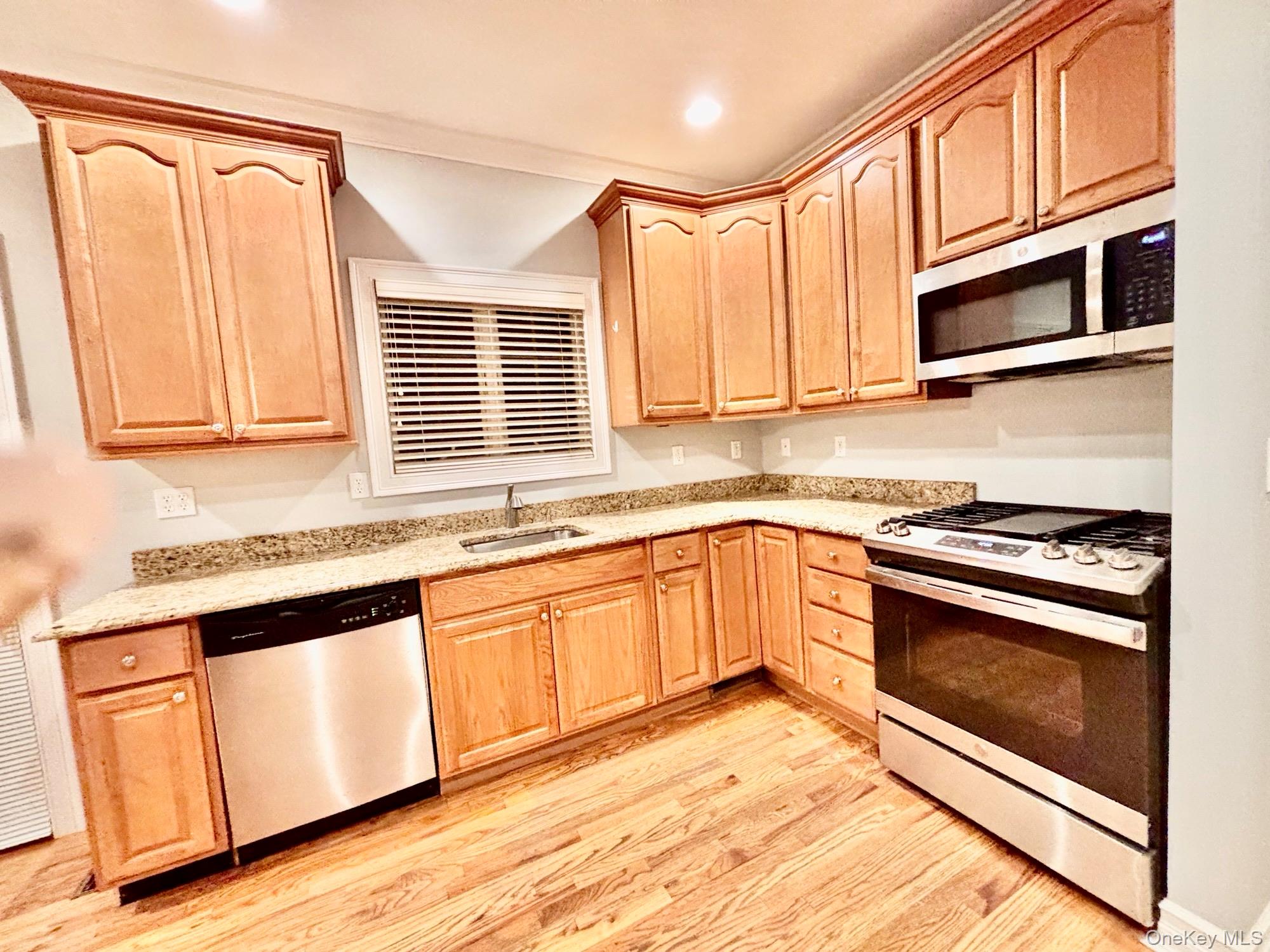 1 Owen Street, Unit B photo 14