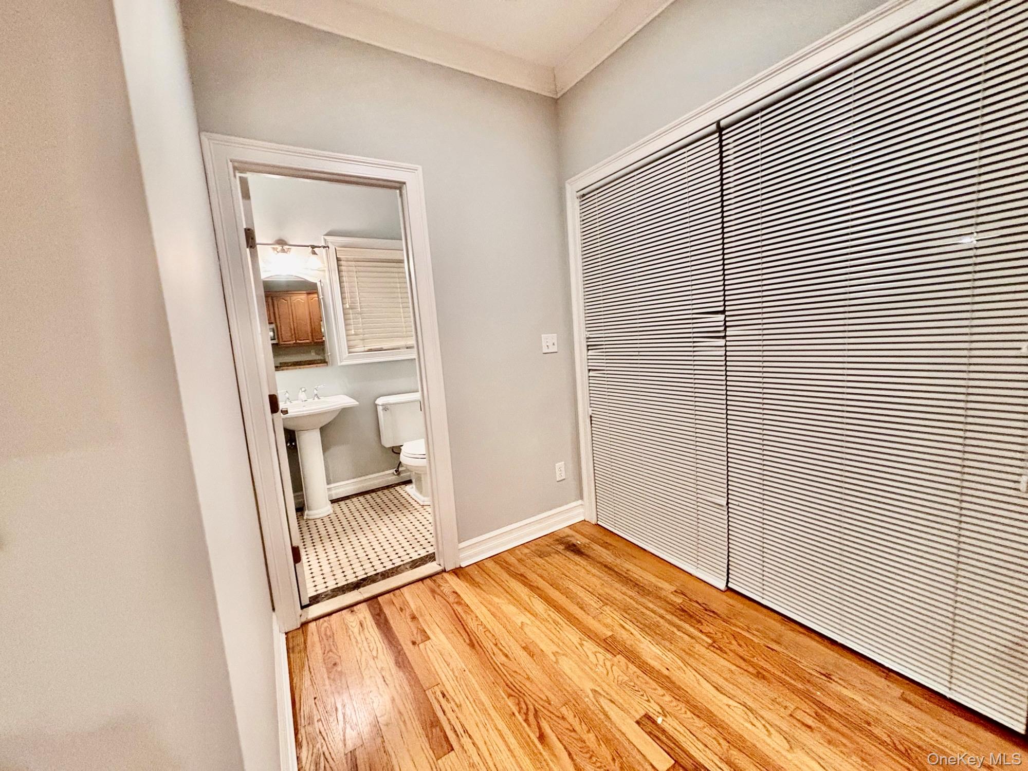 1 Owen Street, Unit B photo 32