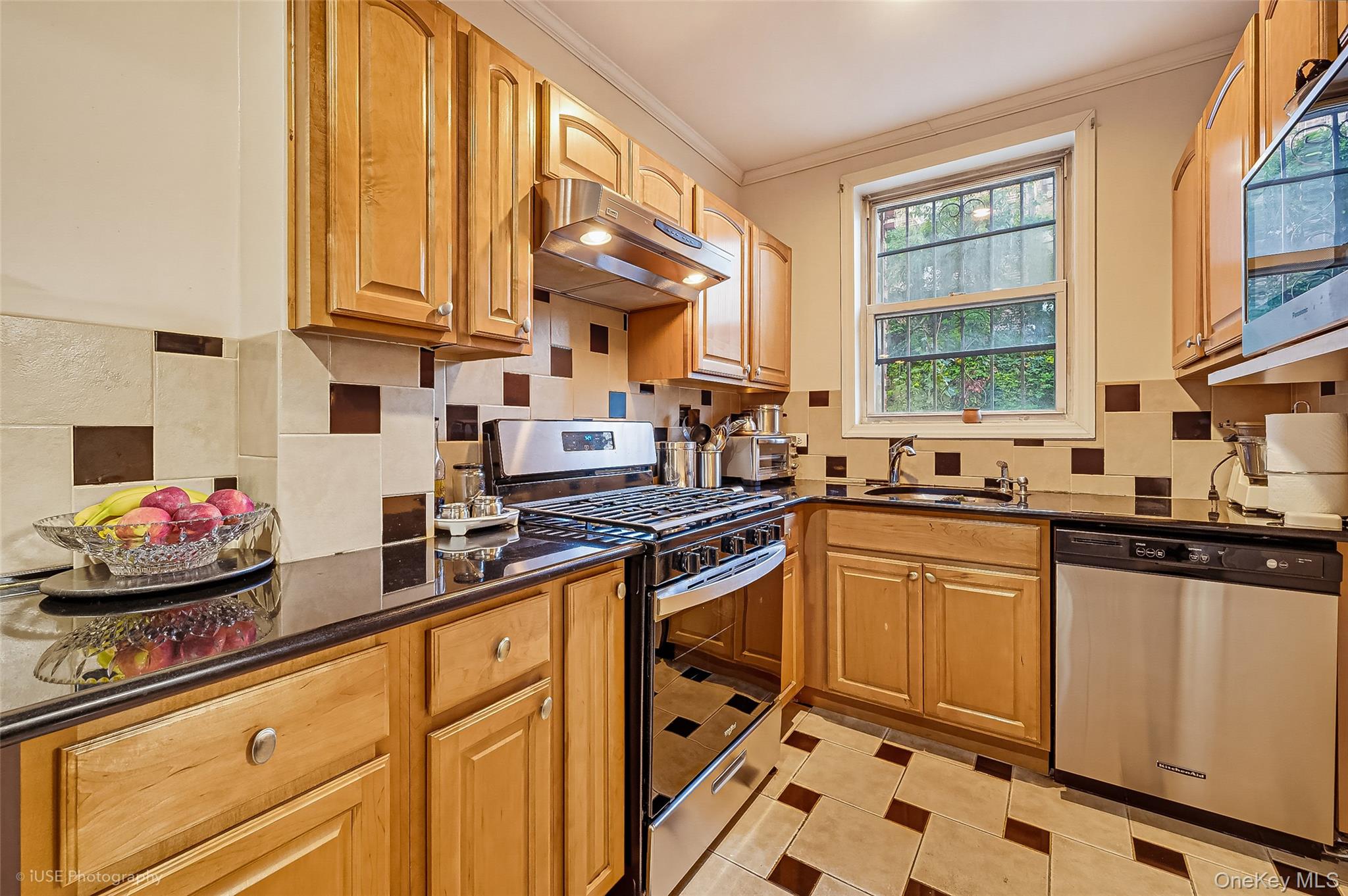 43-18 57th Street – For Sale photo 3