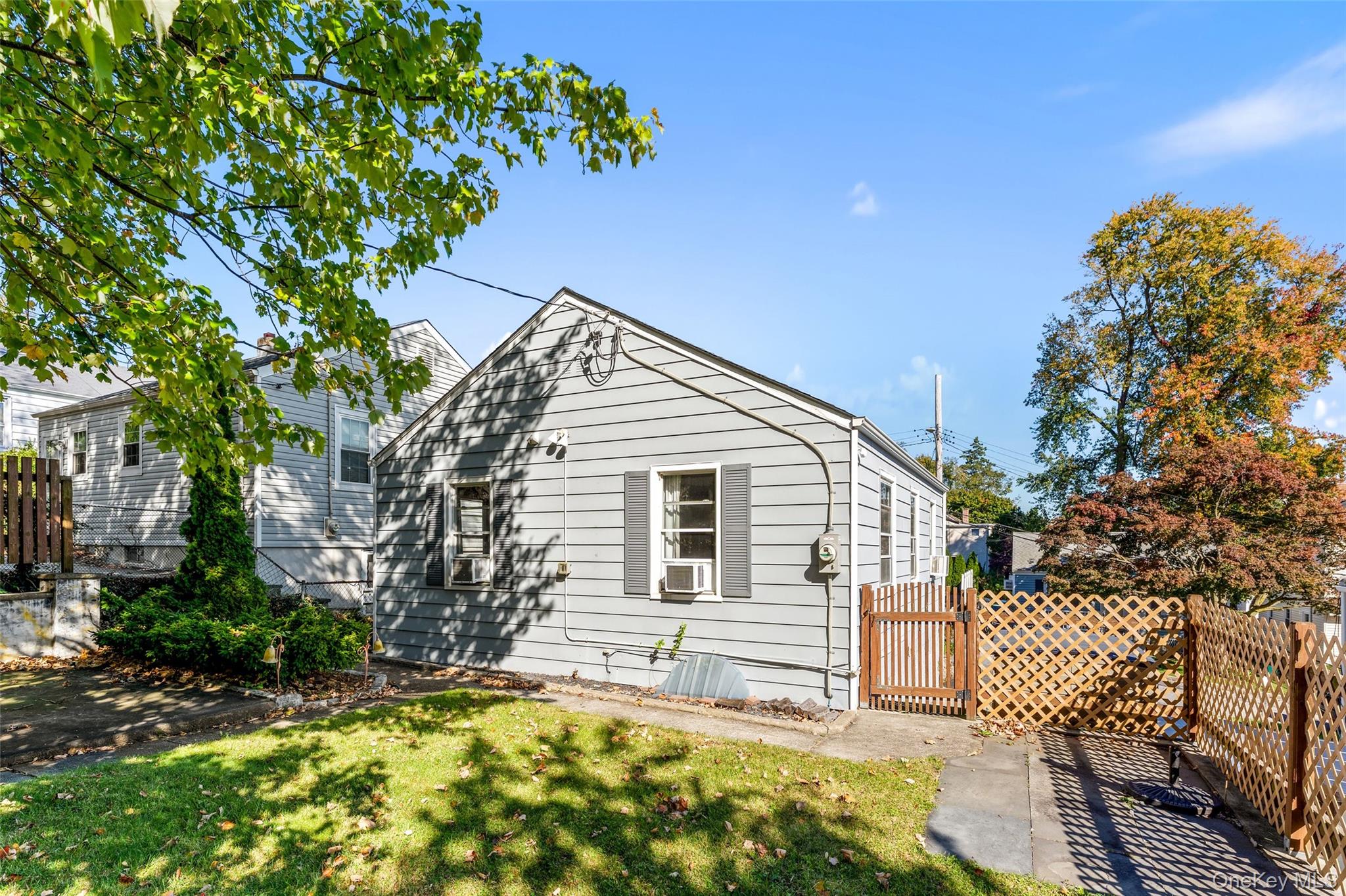 7 Floral Lane – For Sale photo 15