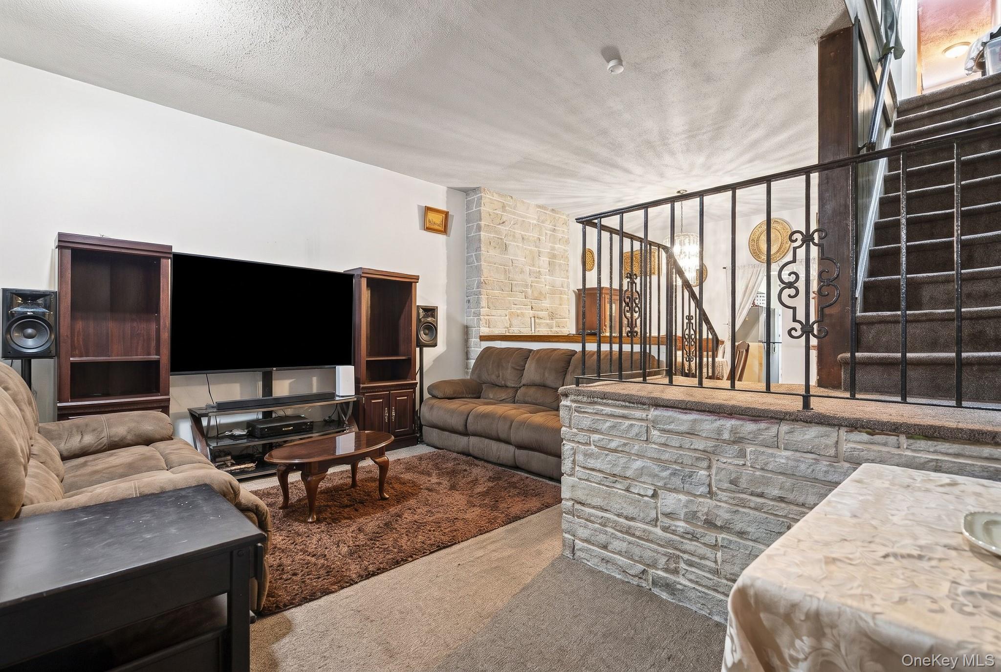 30 Saratoga Avenue – For Sale photo 5