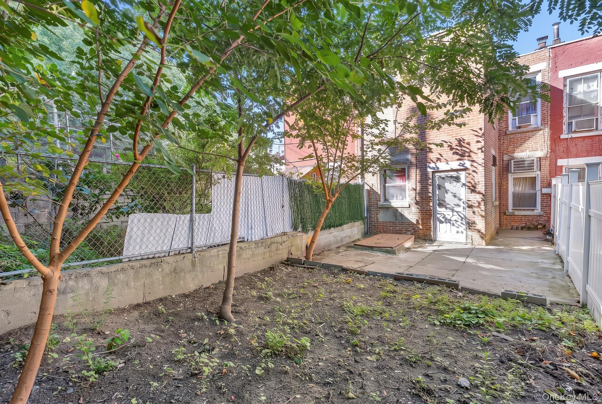 30 Saratoga Avenue – For Sale photo 13