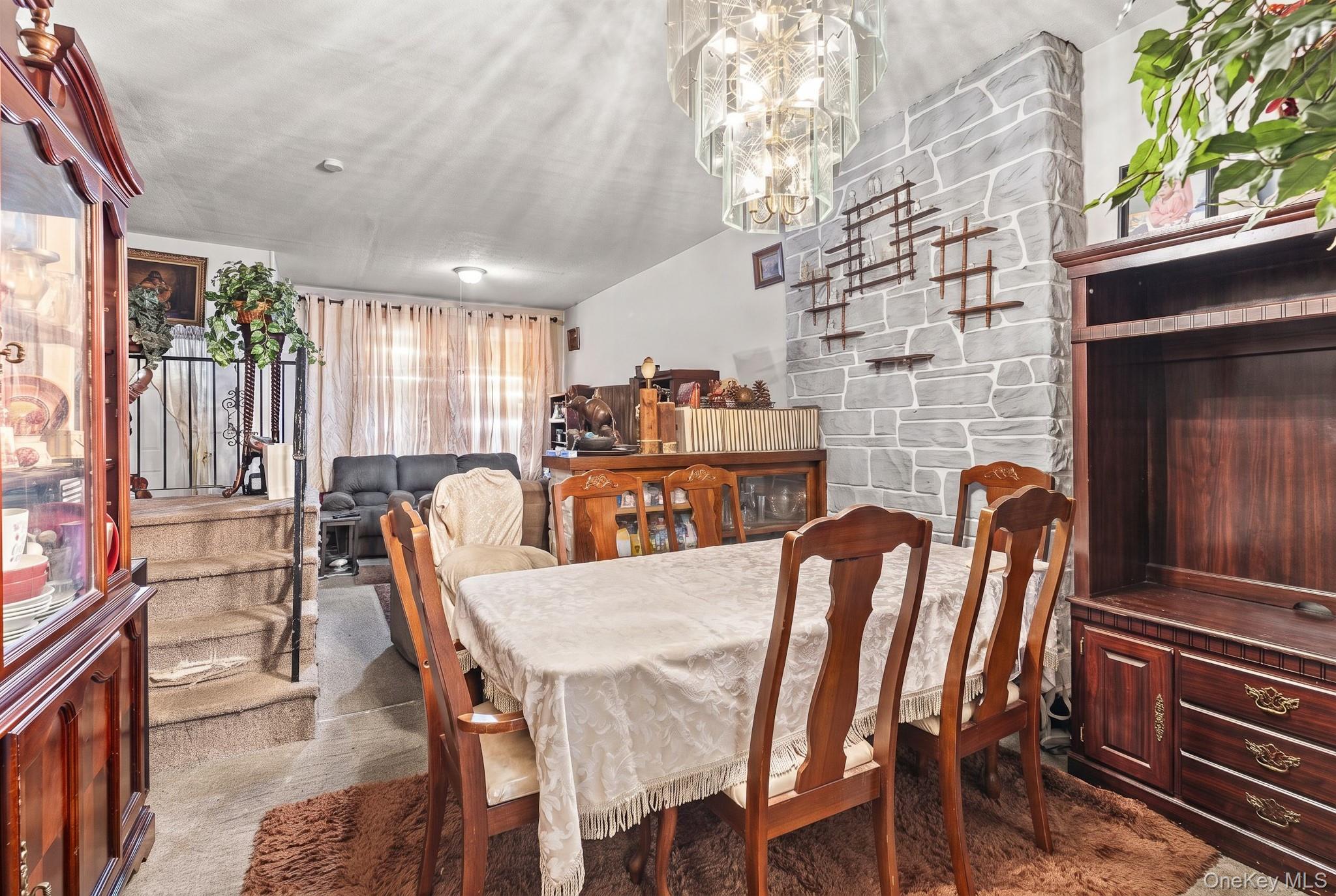 30 Saratoga Avenue – For Sale photo 8
