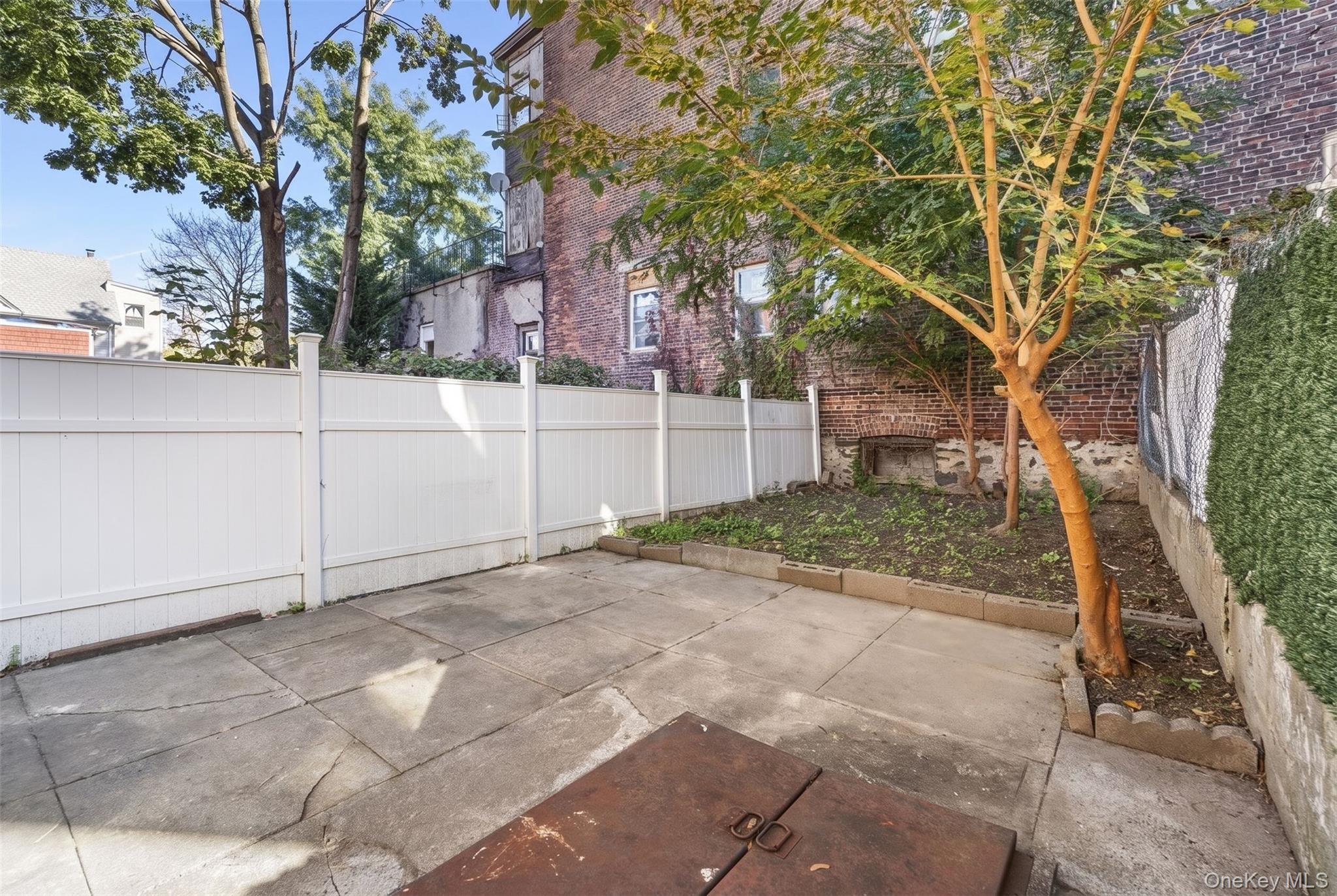 30 Saratoga Avenue – For Sale photo 15