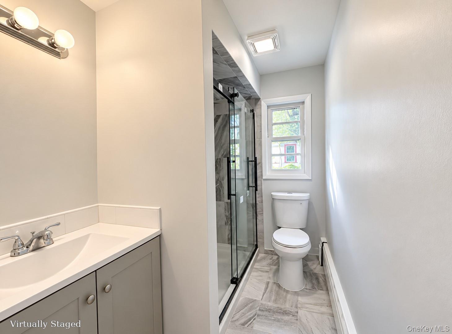 134 N BROADWAY, Unit 3 photo 4