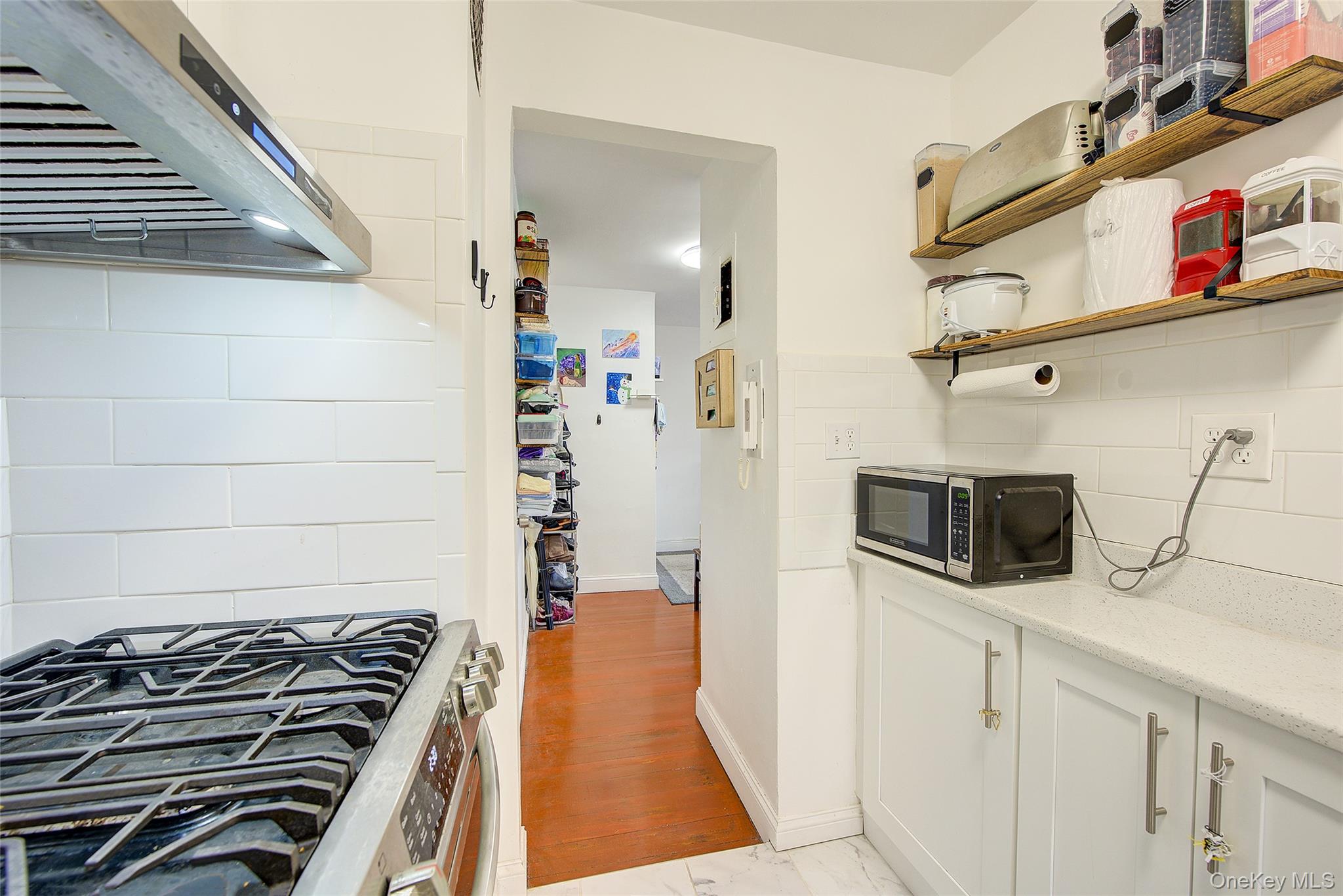 83-30 Vietor Avenue, Unit 708 photo 4