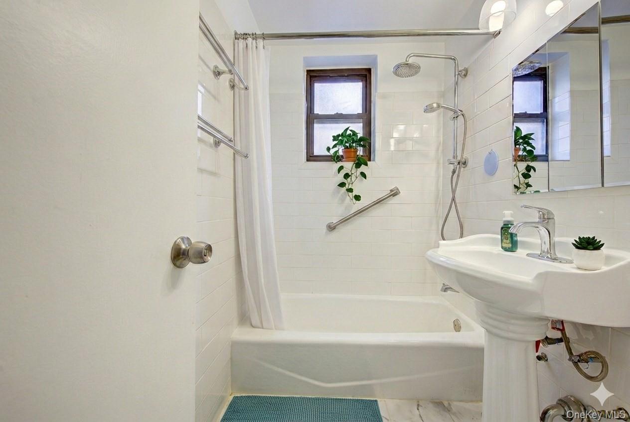 83-30 Vietor Avenue, Unit 708 photo 13