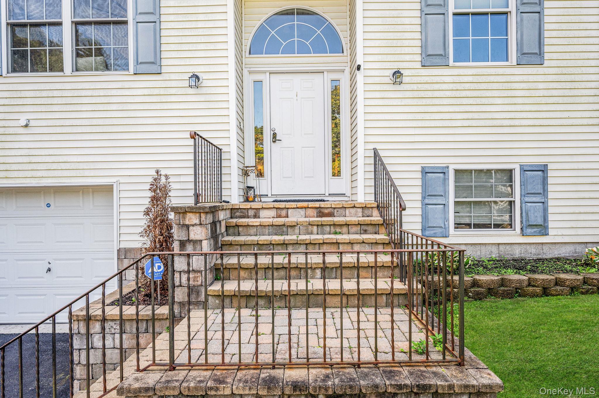 38 Monty Drive – For Sale photo 3