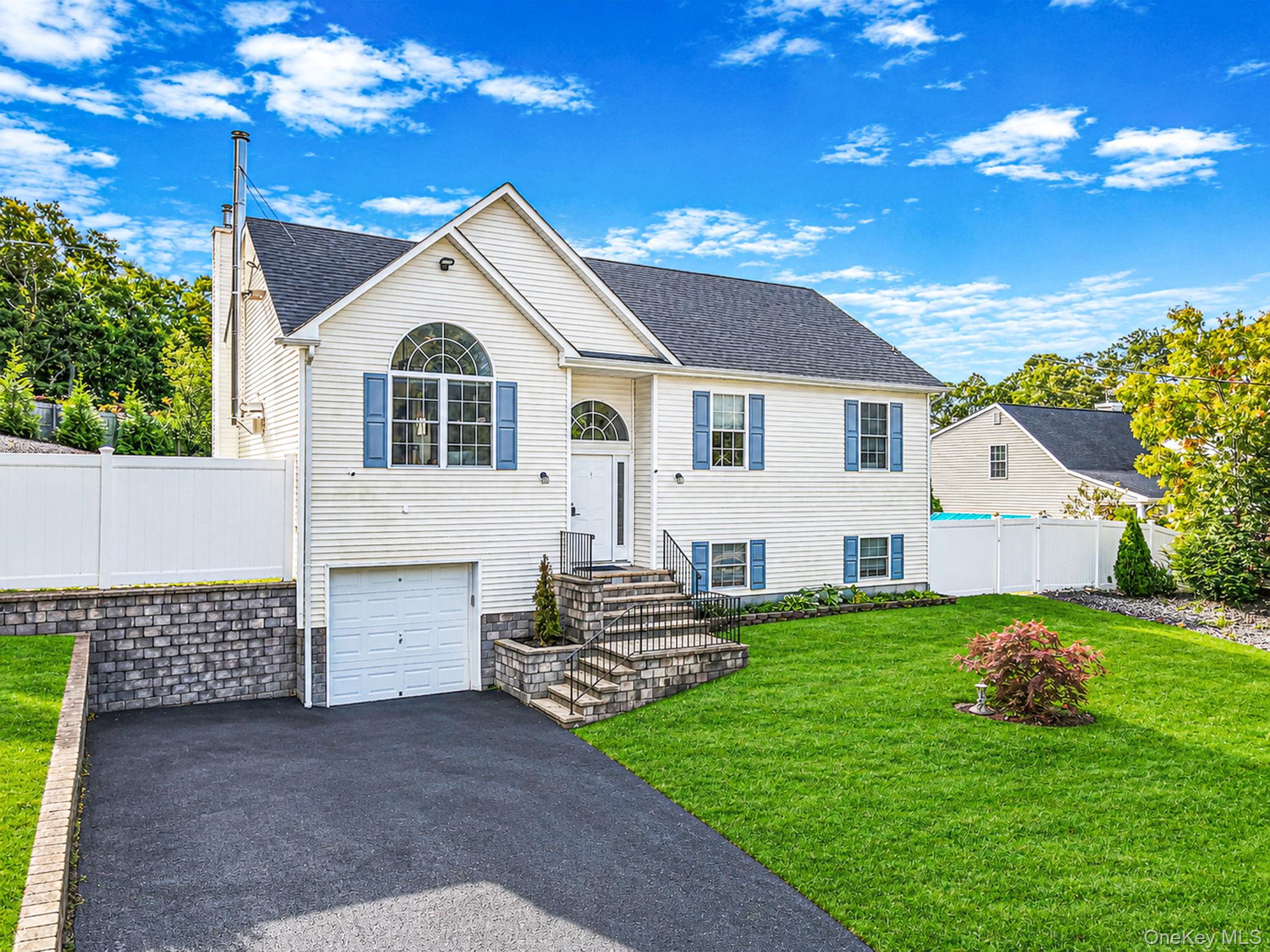 38 Monty Drive – For Sale photo 2