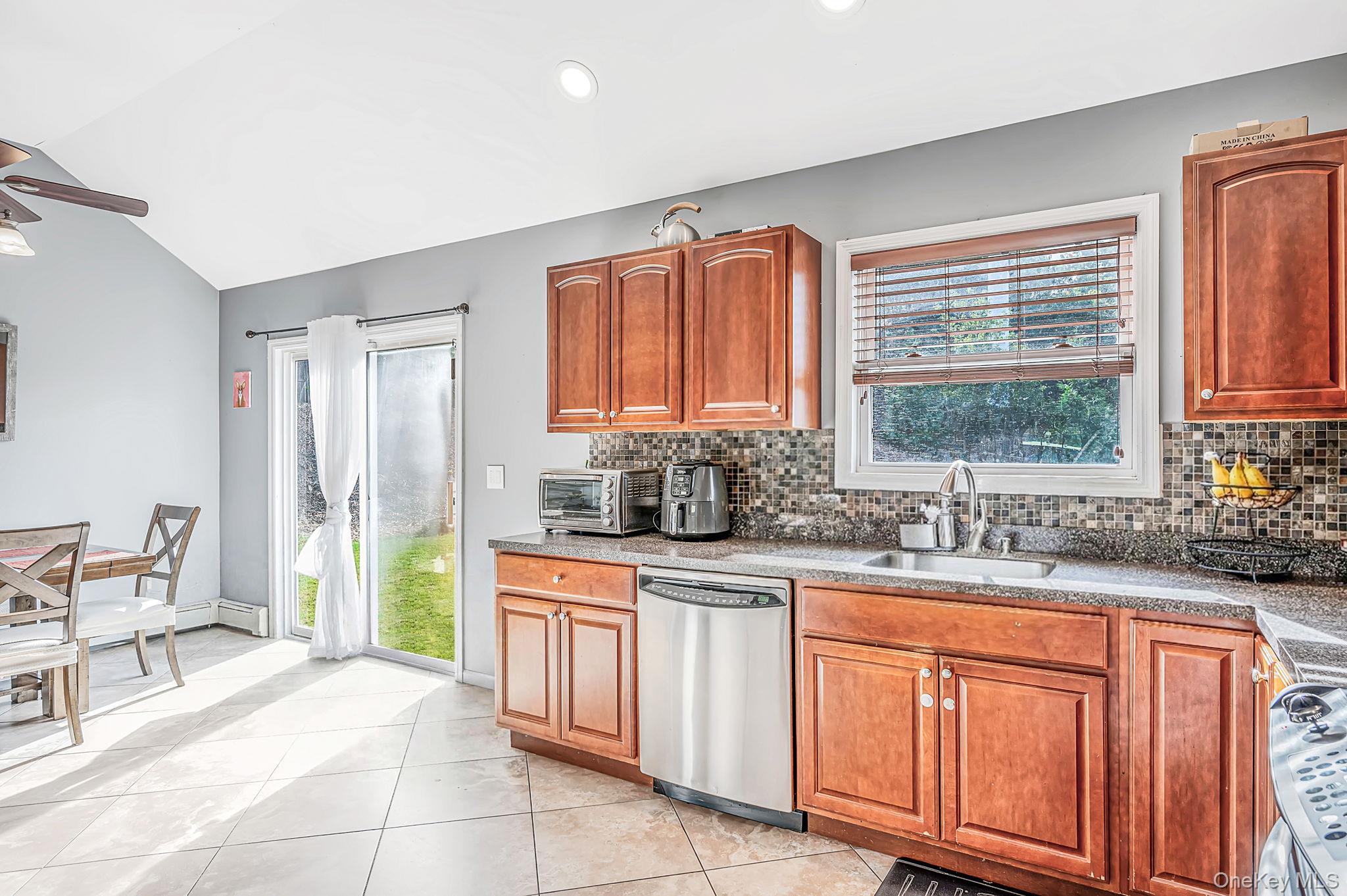 38 Monty Drive – For Sale photo 7