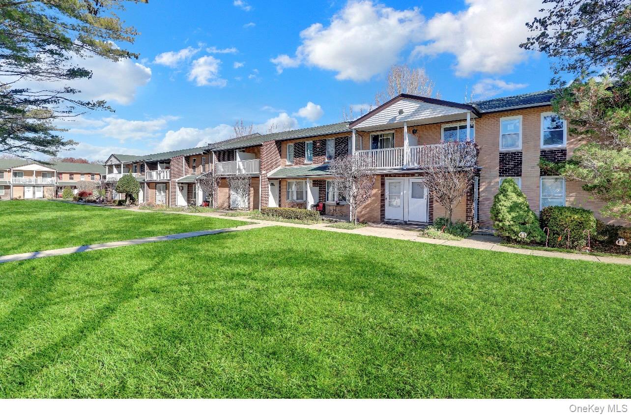 140 Artist Lake Drive – For Rent photo 2