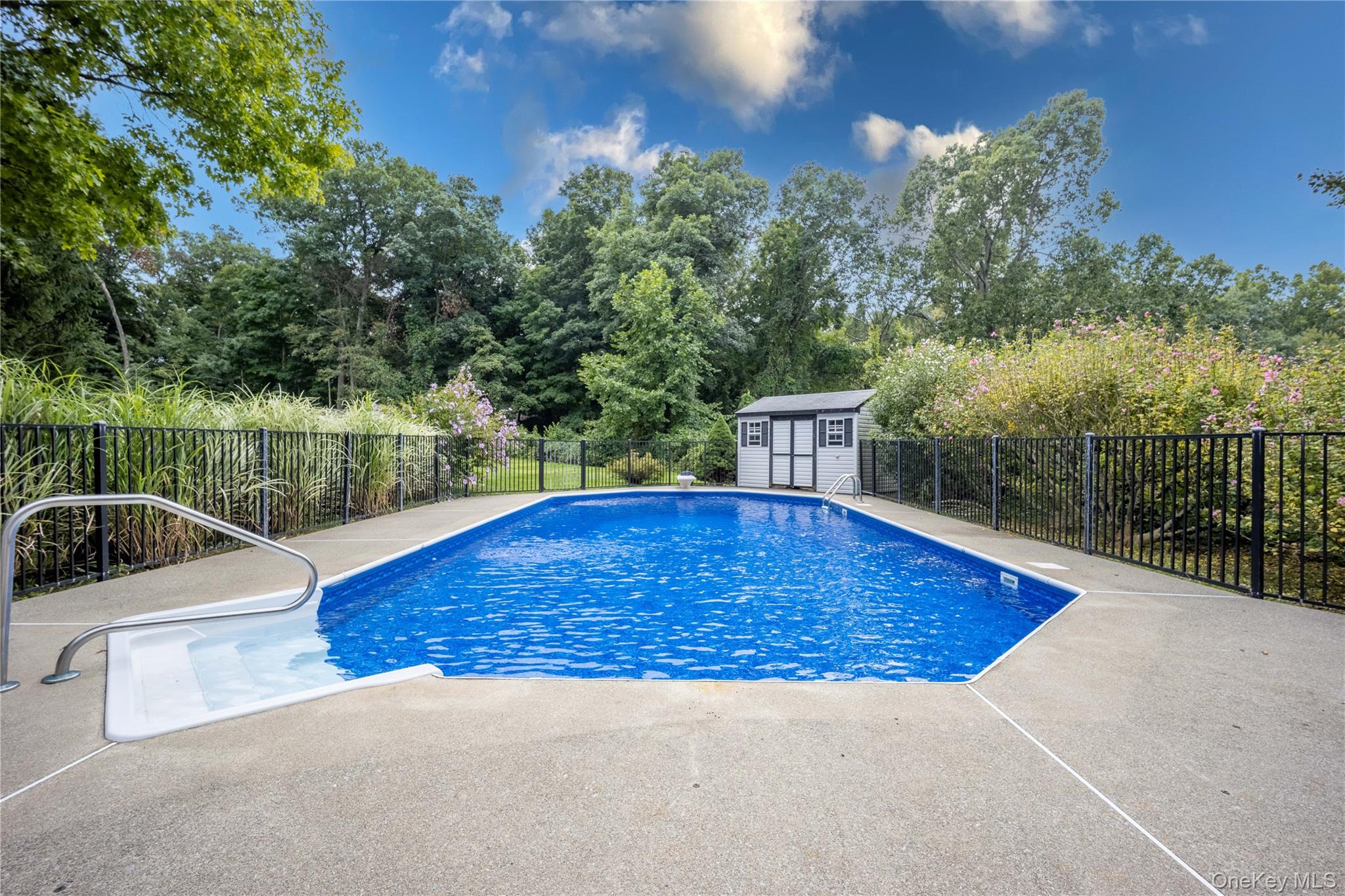 53 Traci Lane – For Sale photo 34