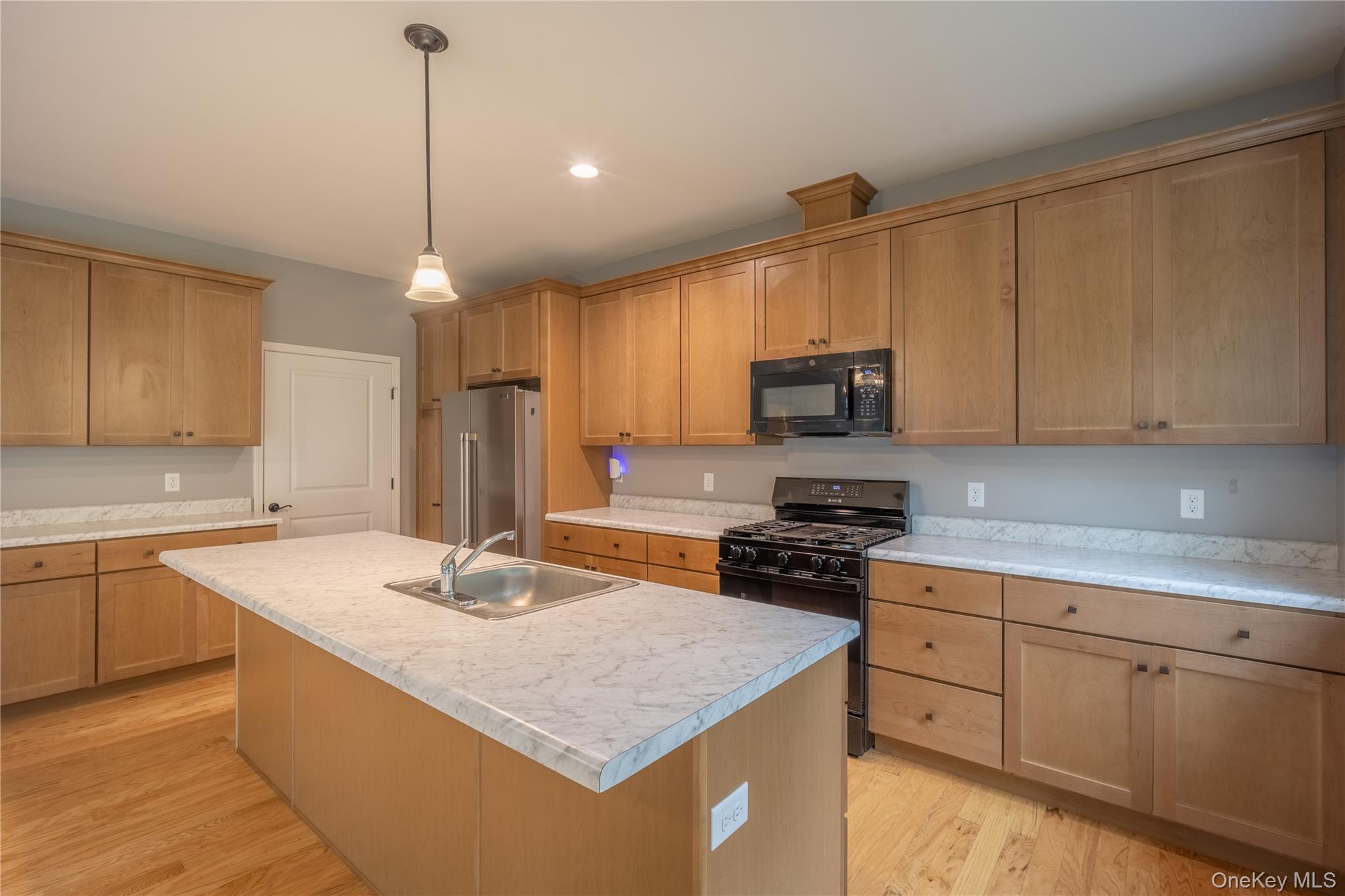 18 Page Court – For Sale photo 6