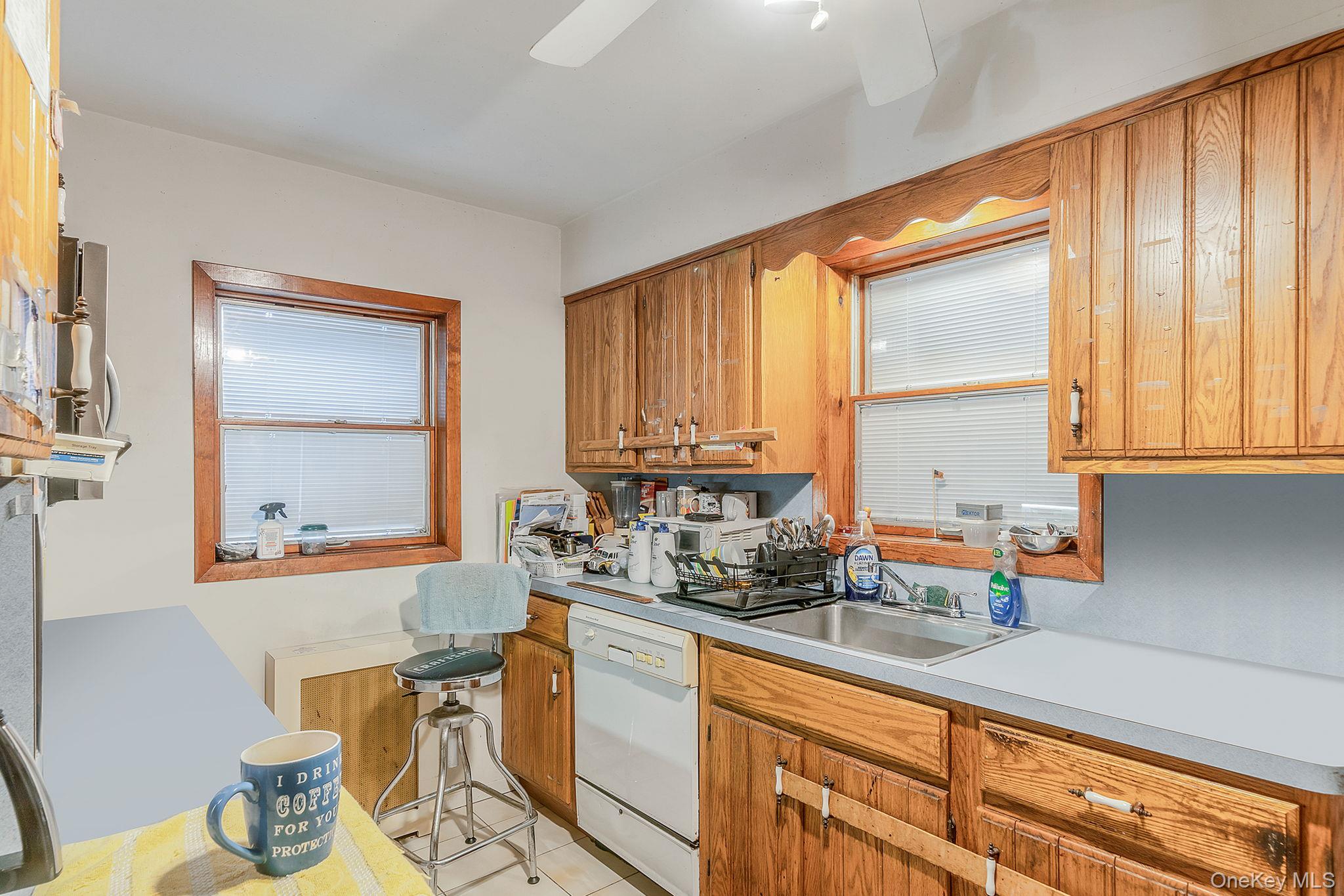 55 E Neck Court – For Sale photo 4