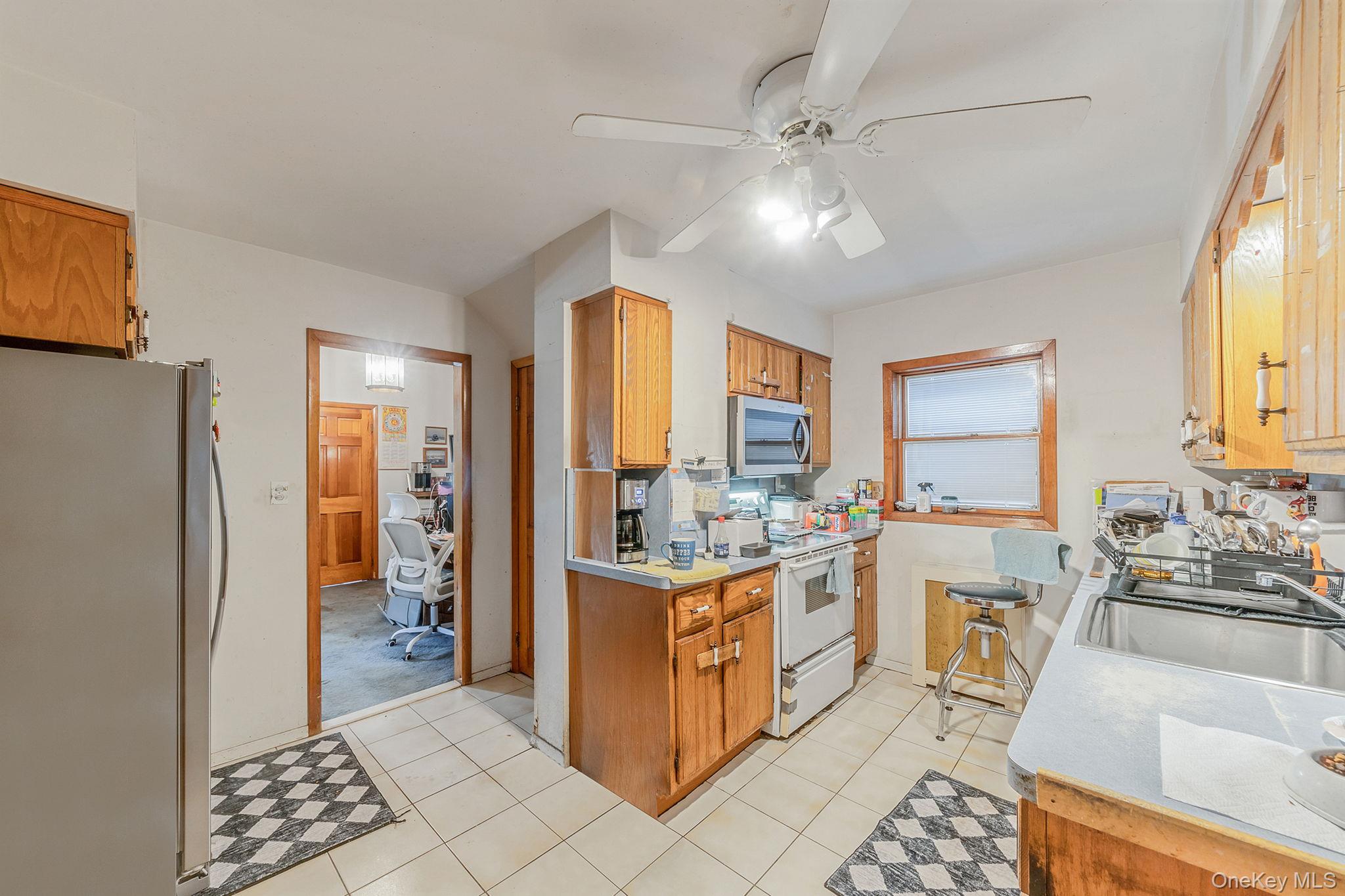 55 E Neck Court – For Sale