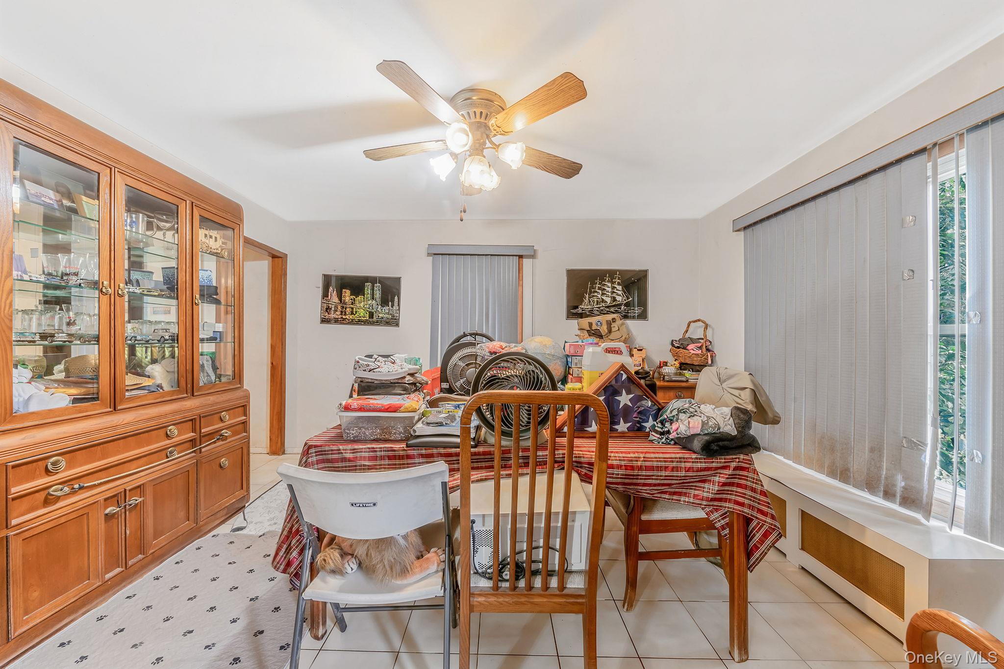 55 E Neck Court – For Sale photo 3