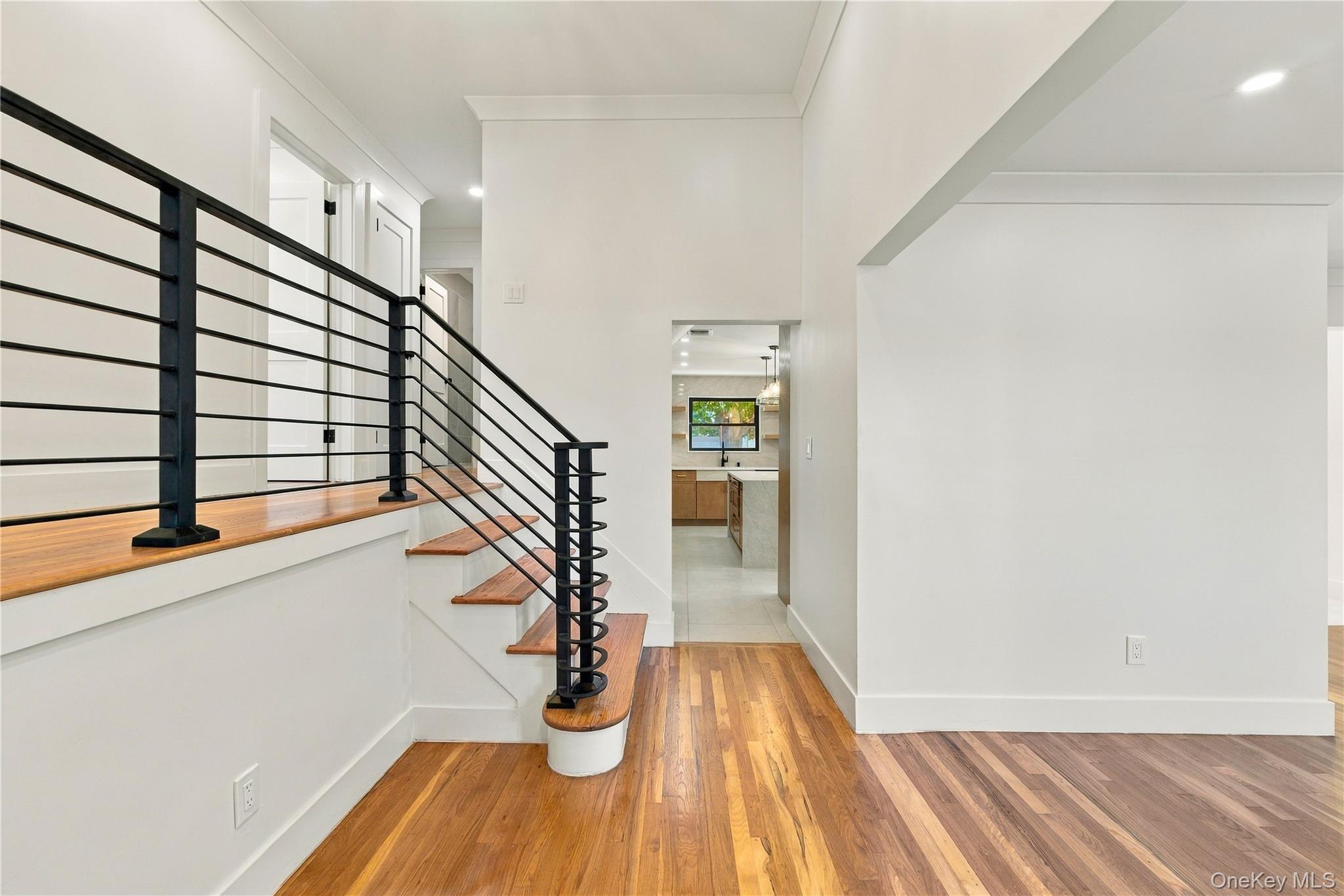1954 Brook Park Drive – For Sale photo 3