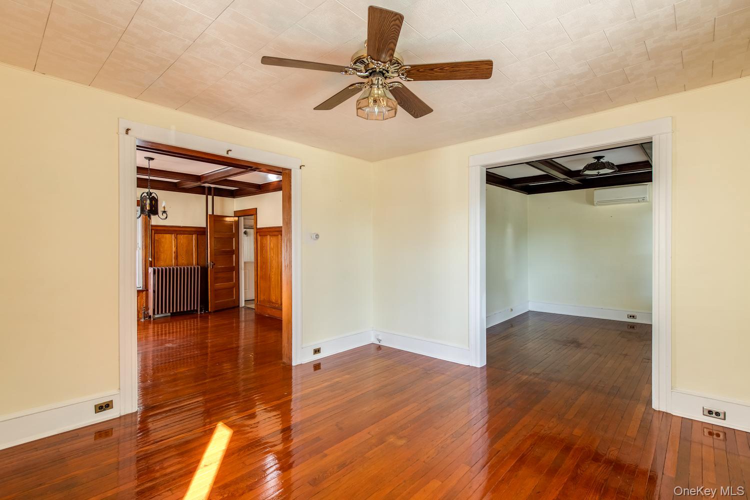 38 Roosevelt Avenue – For Sale photo 8