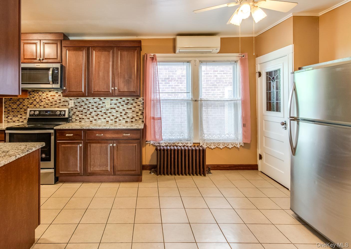 38 Roosevelt Avenue – For Sale photo 13