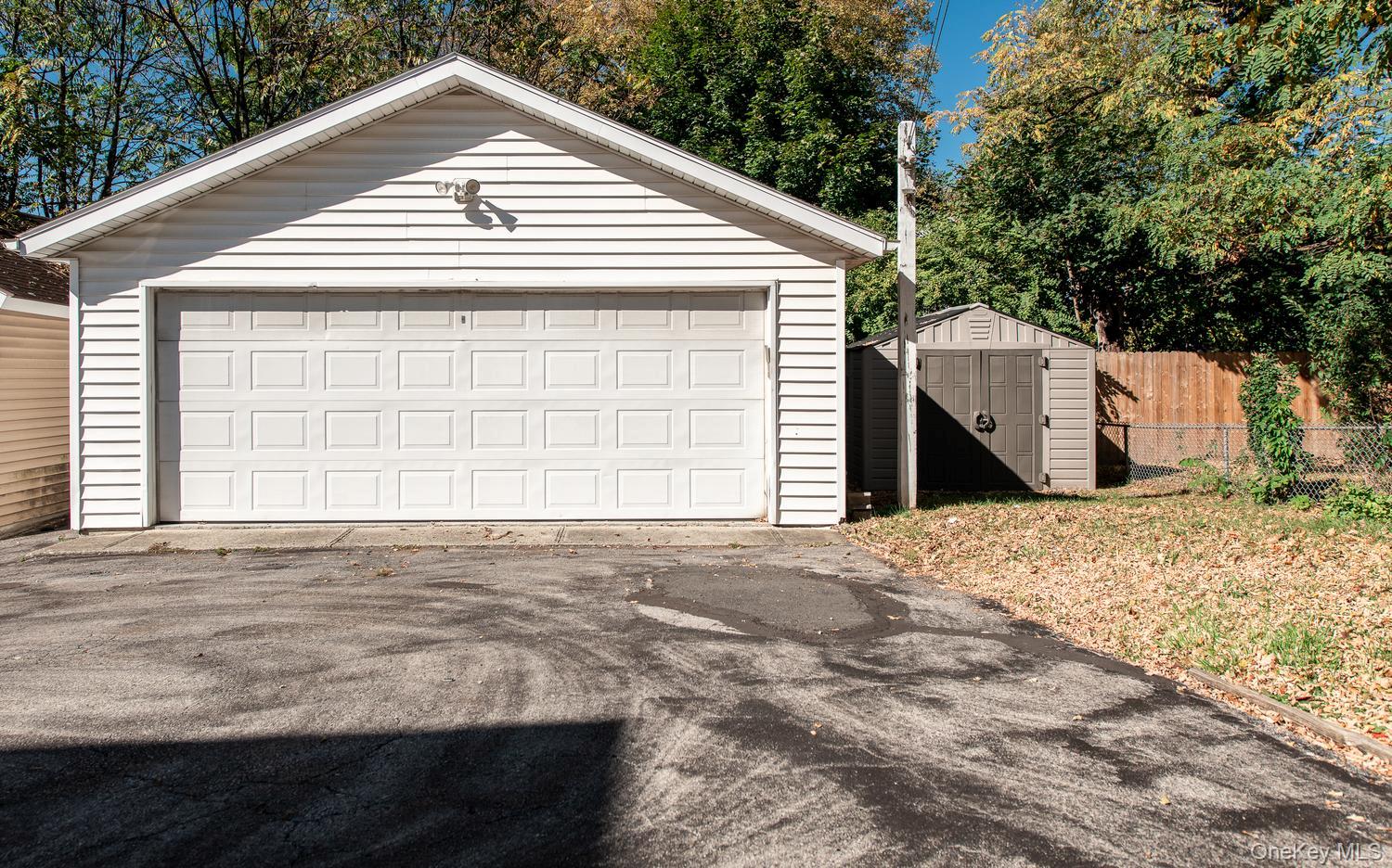 38 Roosevelt Avenue – For Sale photo 37