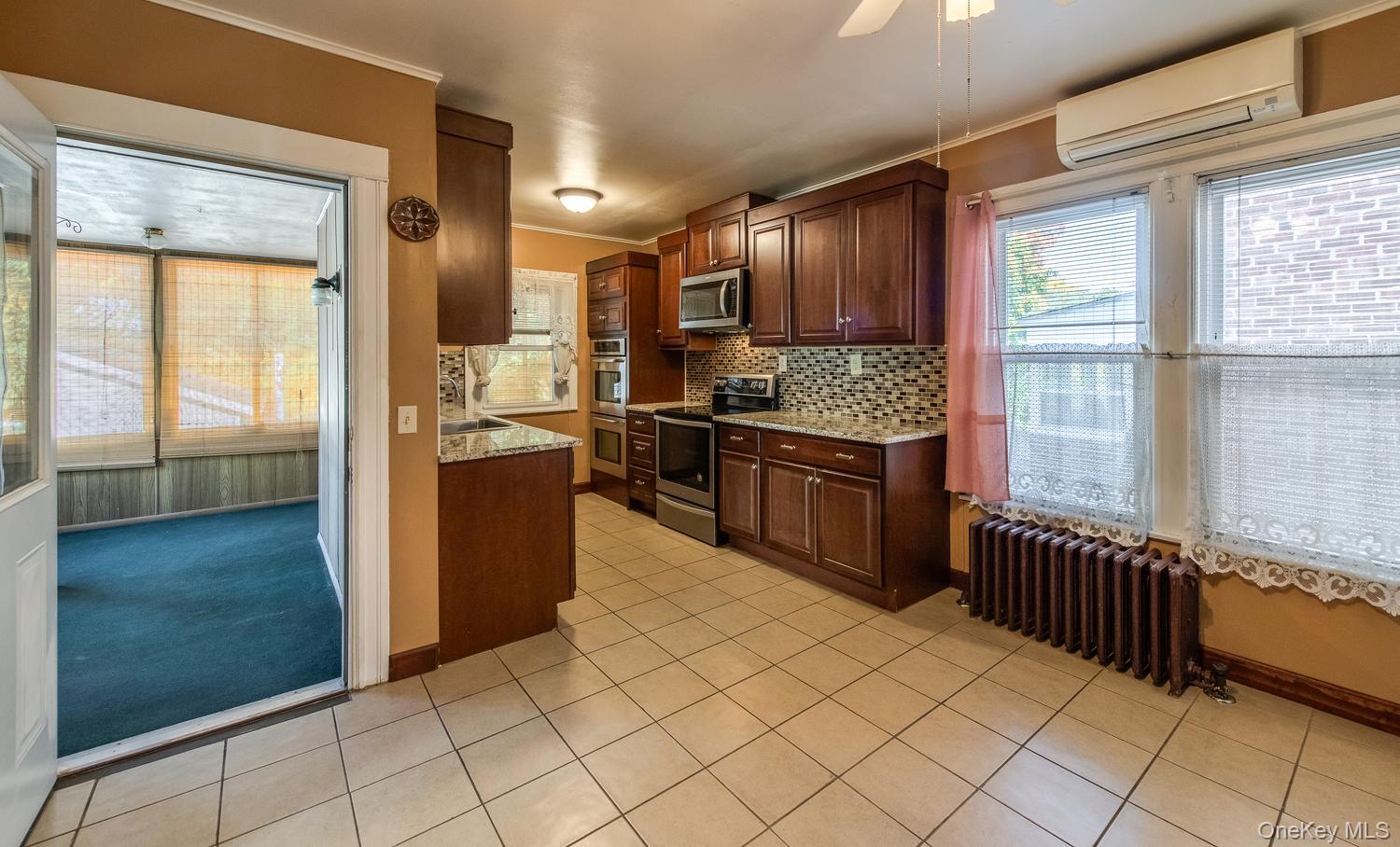 38 Roosevelt Avenue – For Sale photo 16