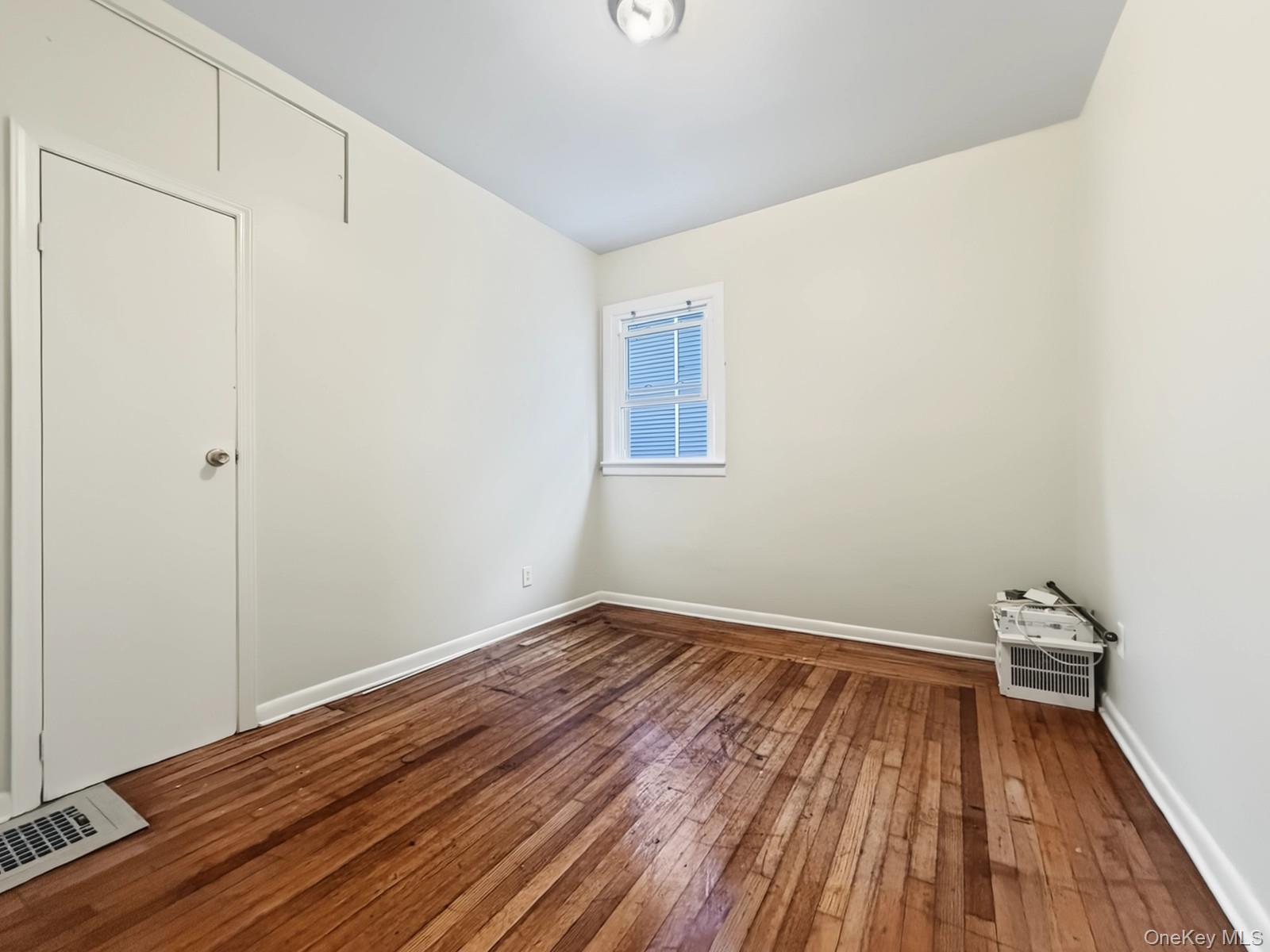 103 Linden Avenue, Unit 2 photo 5
