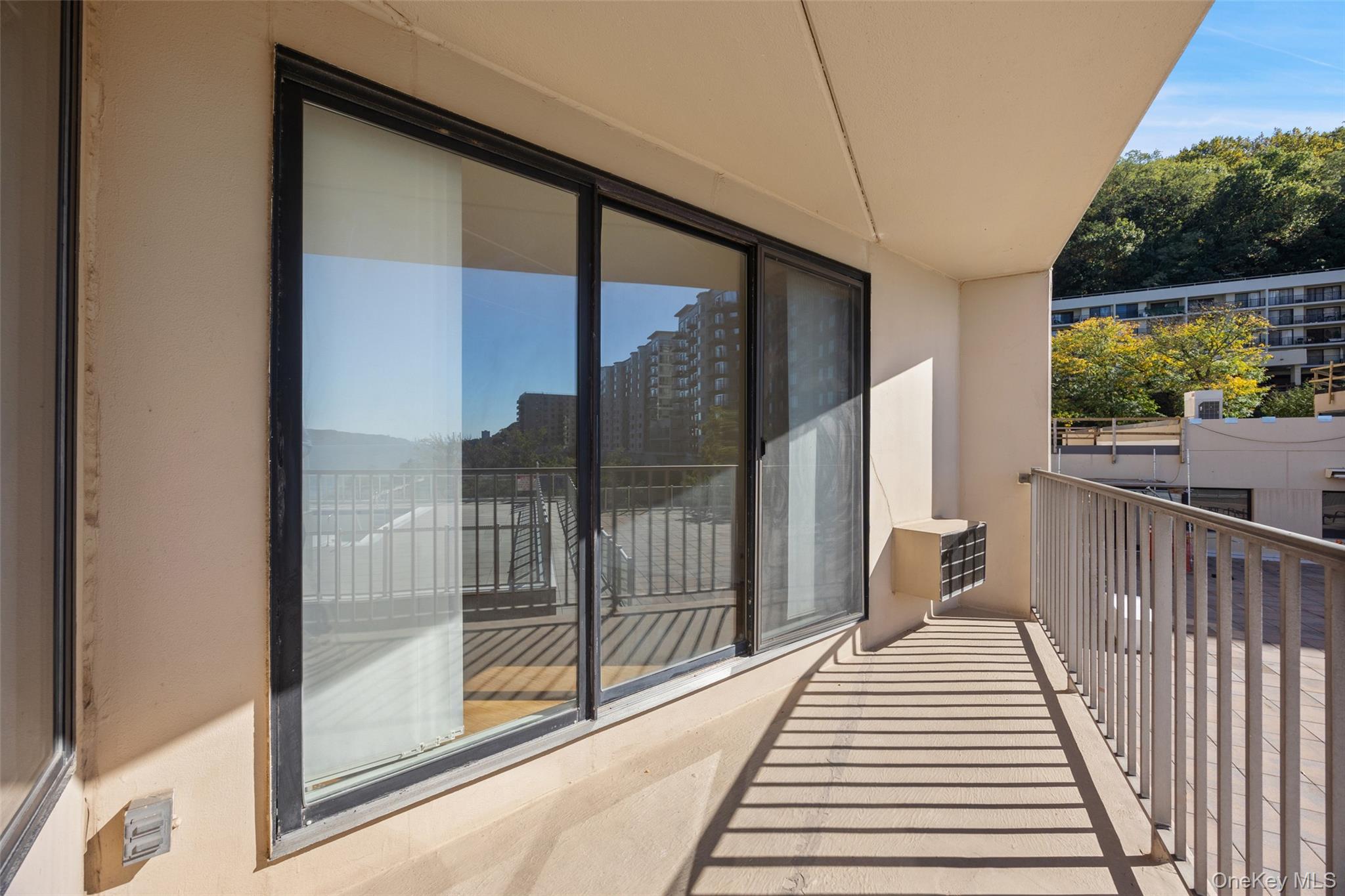 1155 Warburton Avenue, Unit 2 P photo 33