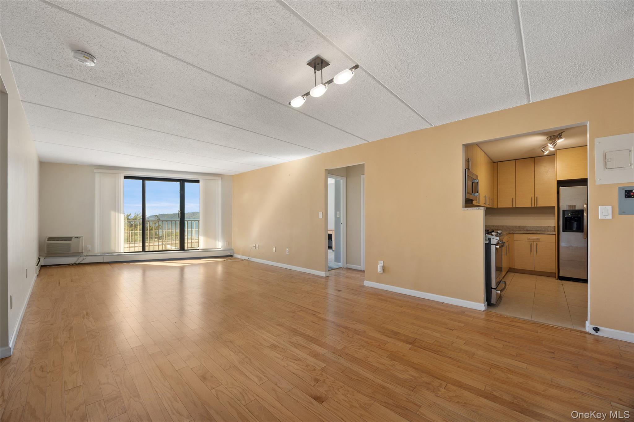 1155 Warburton Avenue, Unit 2 P photo 12
