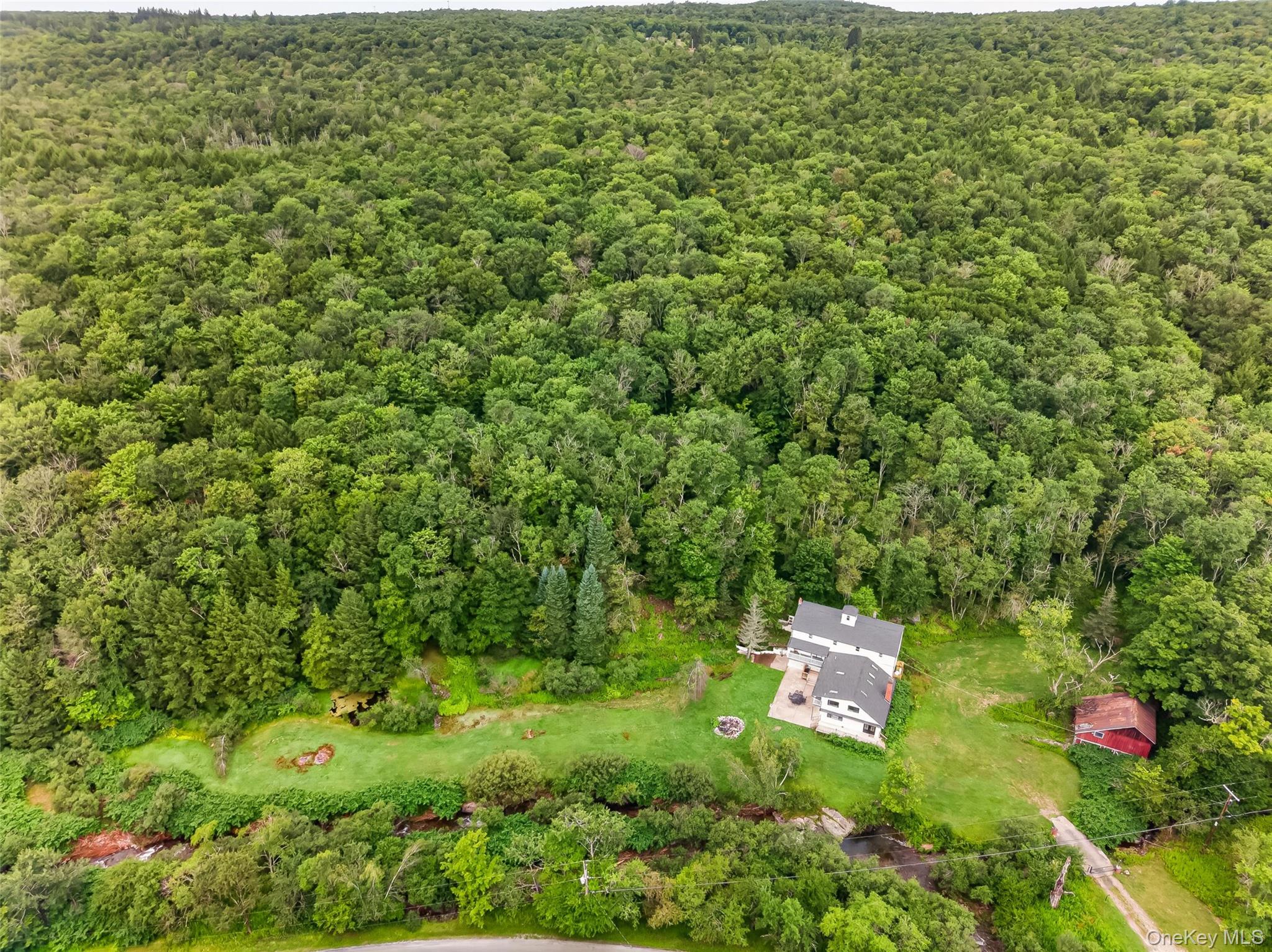 609 Grooville Road – For Sale