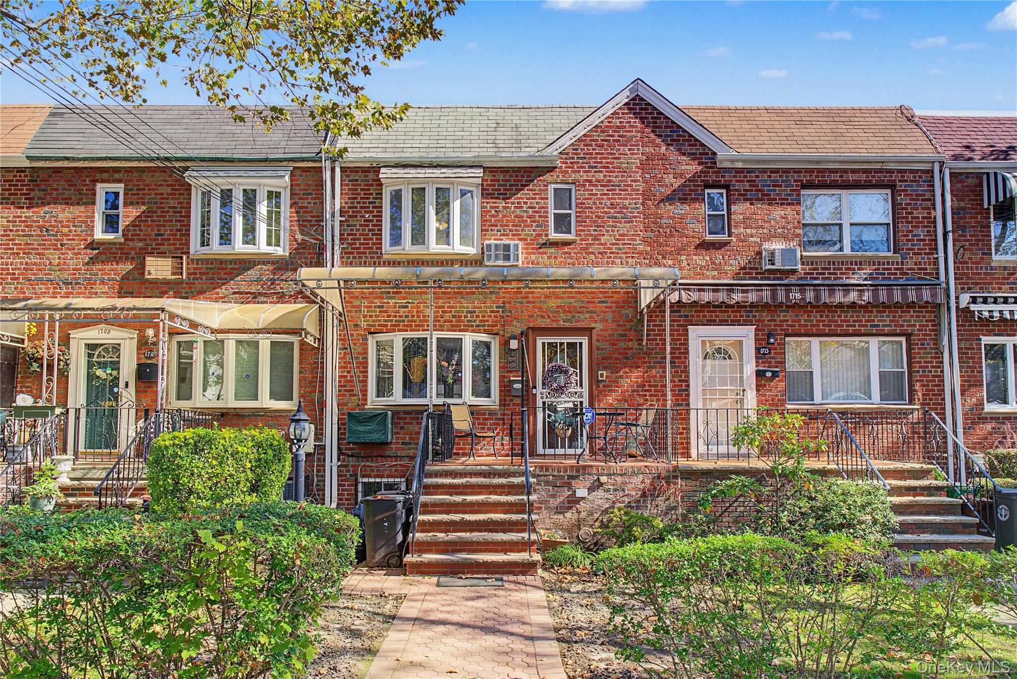 1711 E 54th Street – For Sale
